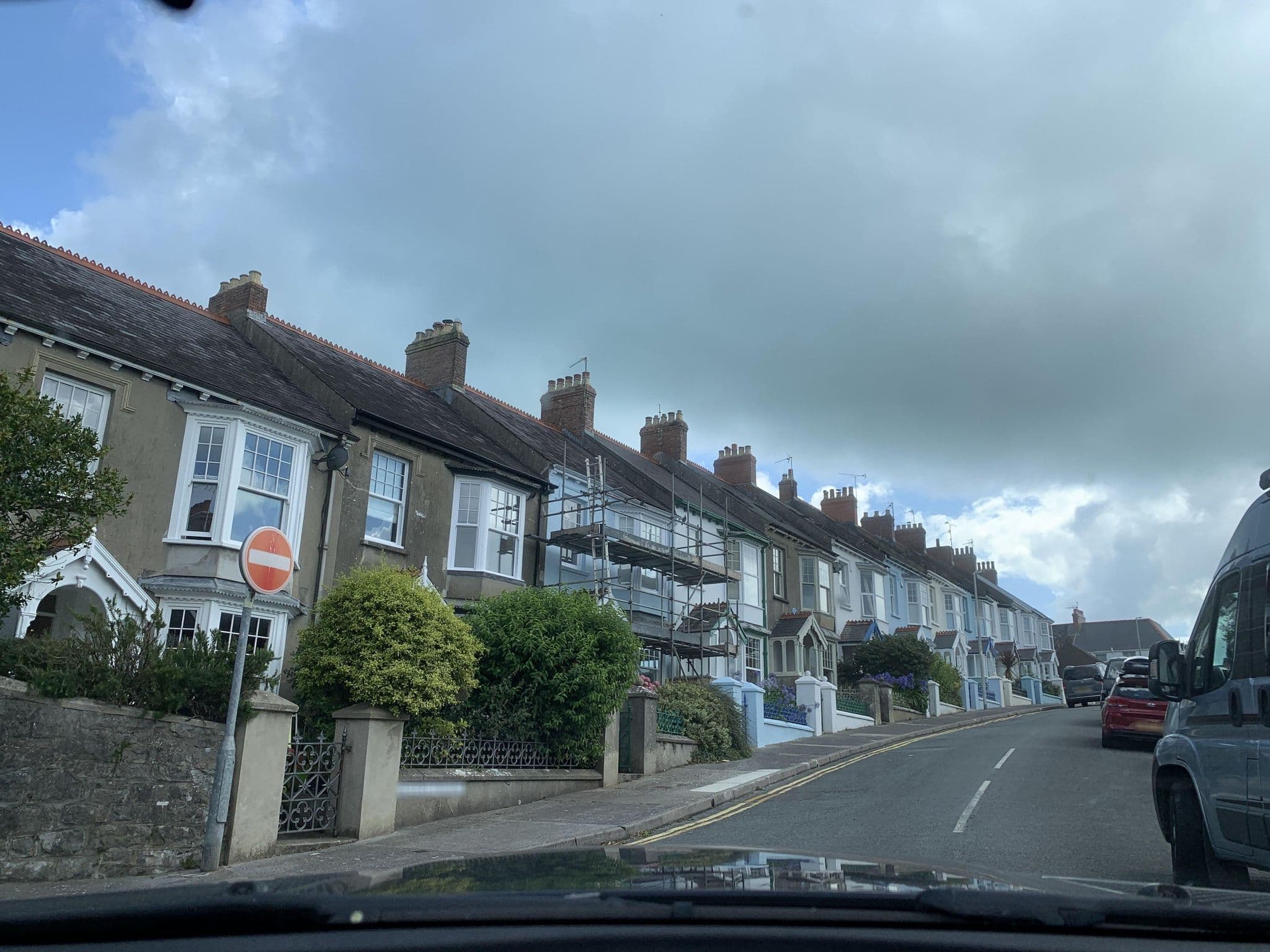 Street view near Samphire, Tenby — © laye (CC BY-SA · Mapillary)