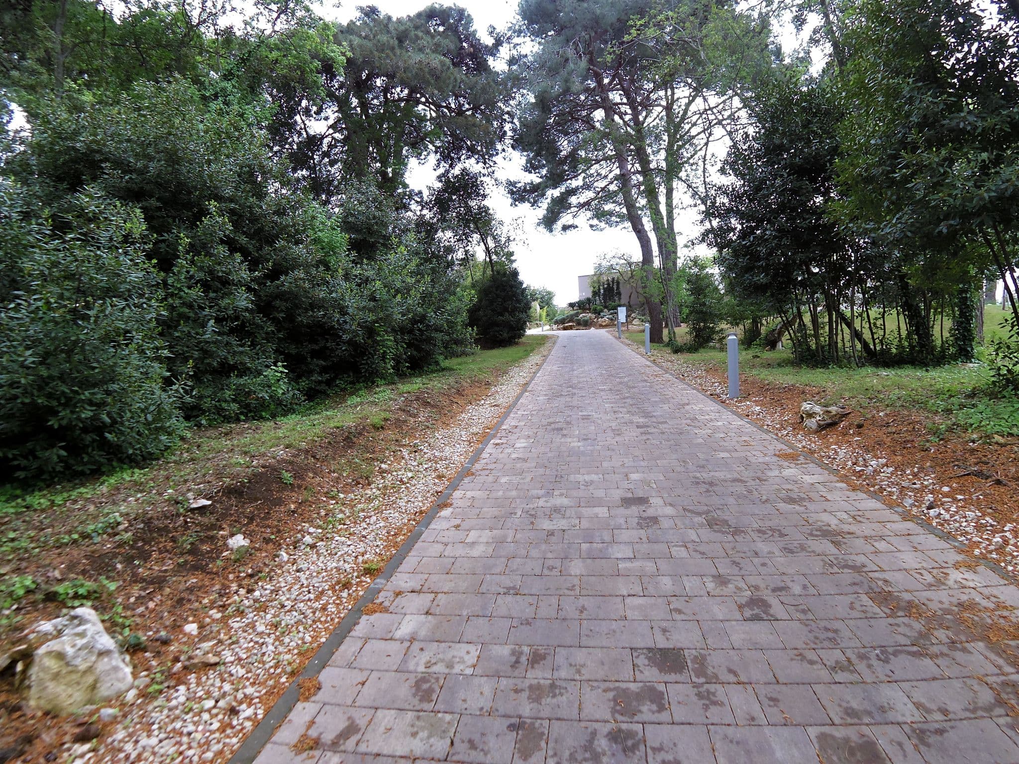 Street view near Valamar Isabella Castle, Poreč — © hbogner (CC BY-SA · Mapillary)