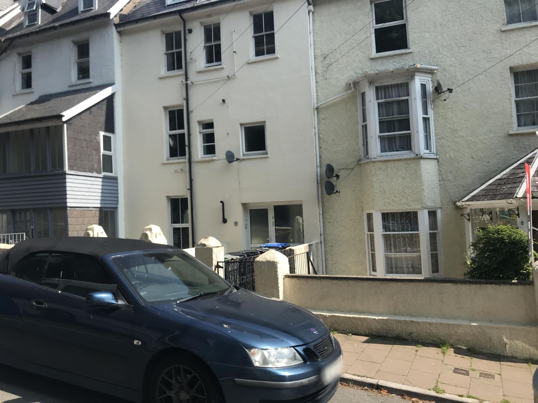 Street view near Harbourside, Ilfracombe — © miguel_andrade (CC BY-SA · Mapillary)