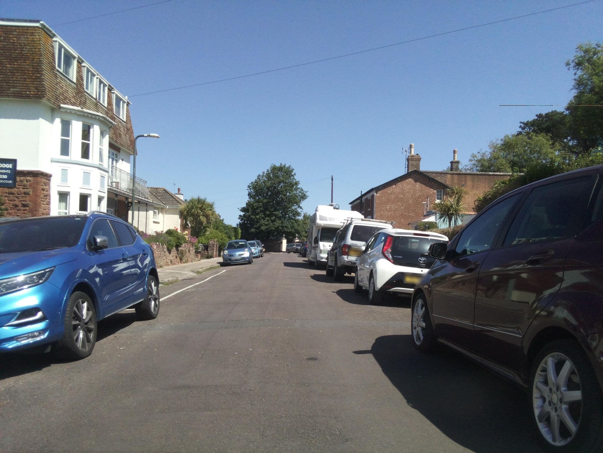 Street view near Serena Lodge Holiday Flats, Paignton — © southglos (CC BY-SA · Mapillary)