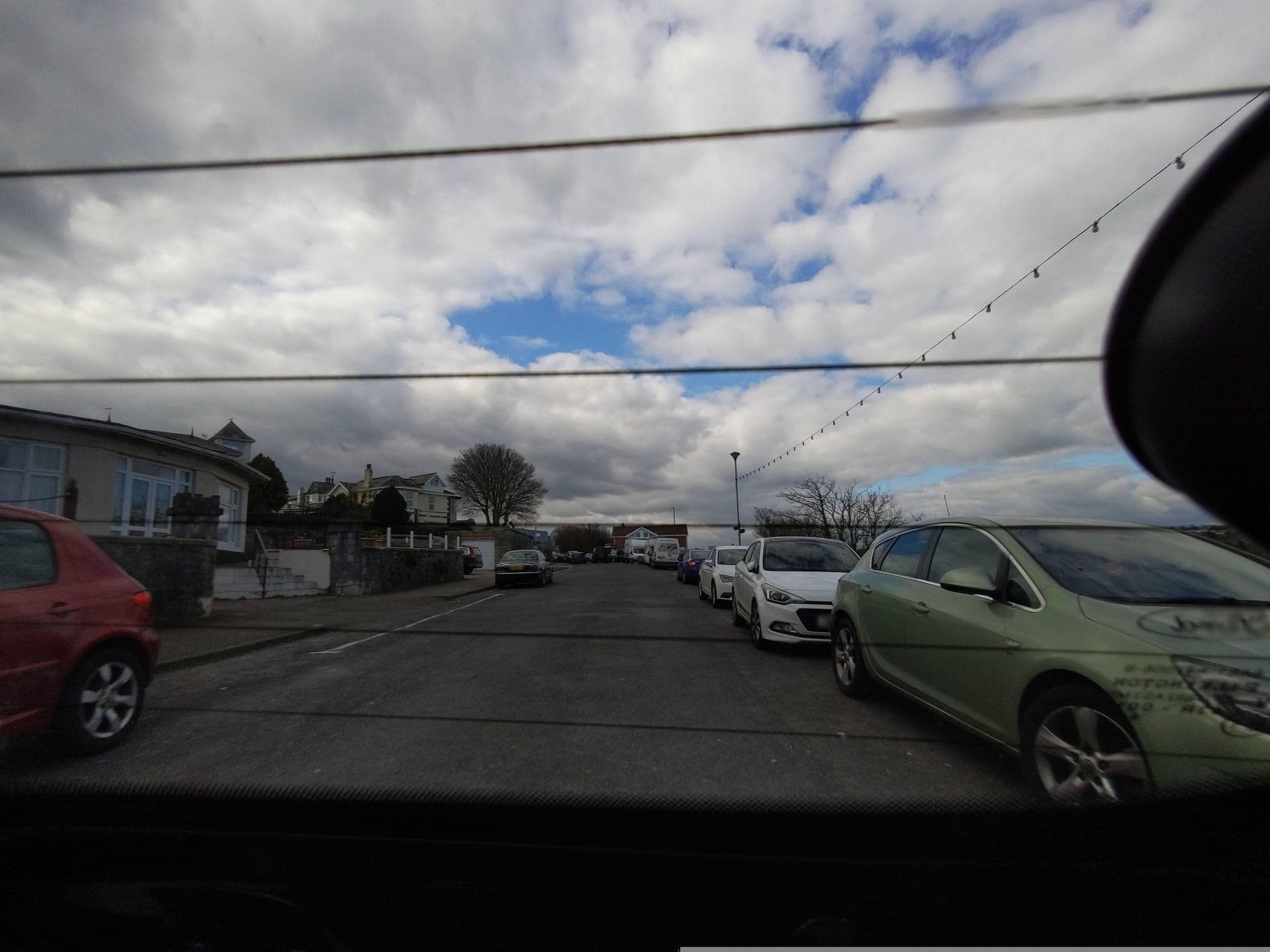 Street view near Sunningdale Apartments, Torquay — © WaggyDog (CC BY-SA · Mapillary)