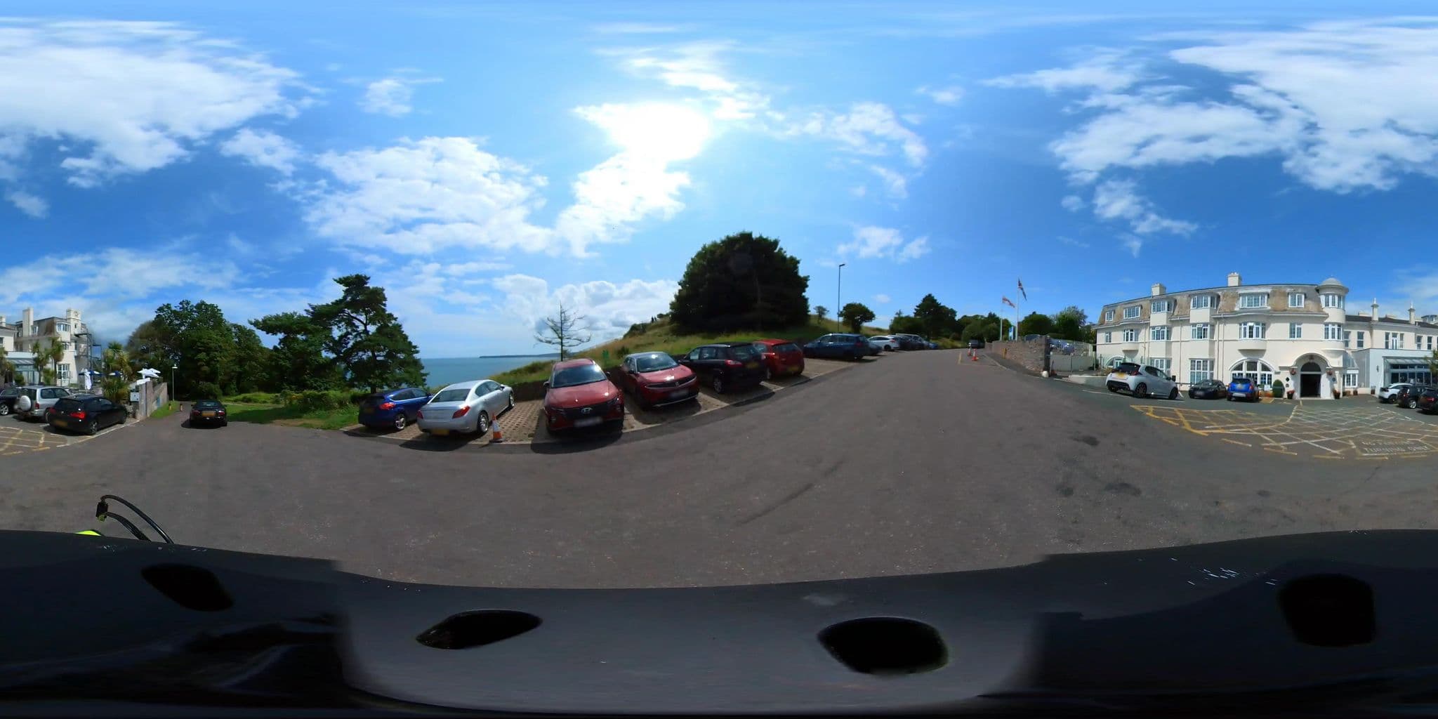 Street view near Romanoff Rrstaurant, Torquay — © TomBrough2024 (CC BY-SA · Mapillary)