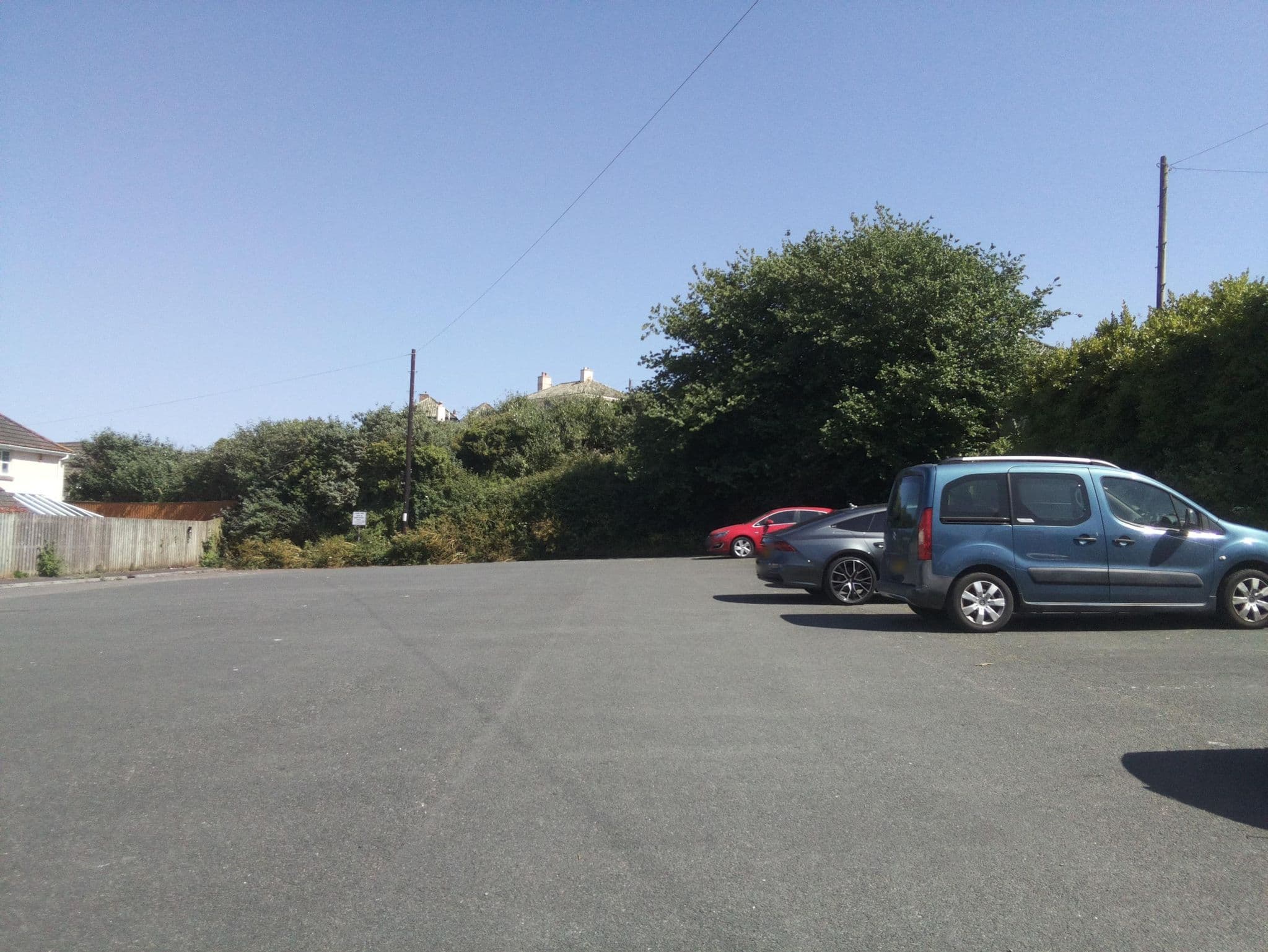 Street view near Blue Waters Holiday Apartments, Paignton — © southglos (CC BY-SA · Mapillary)