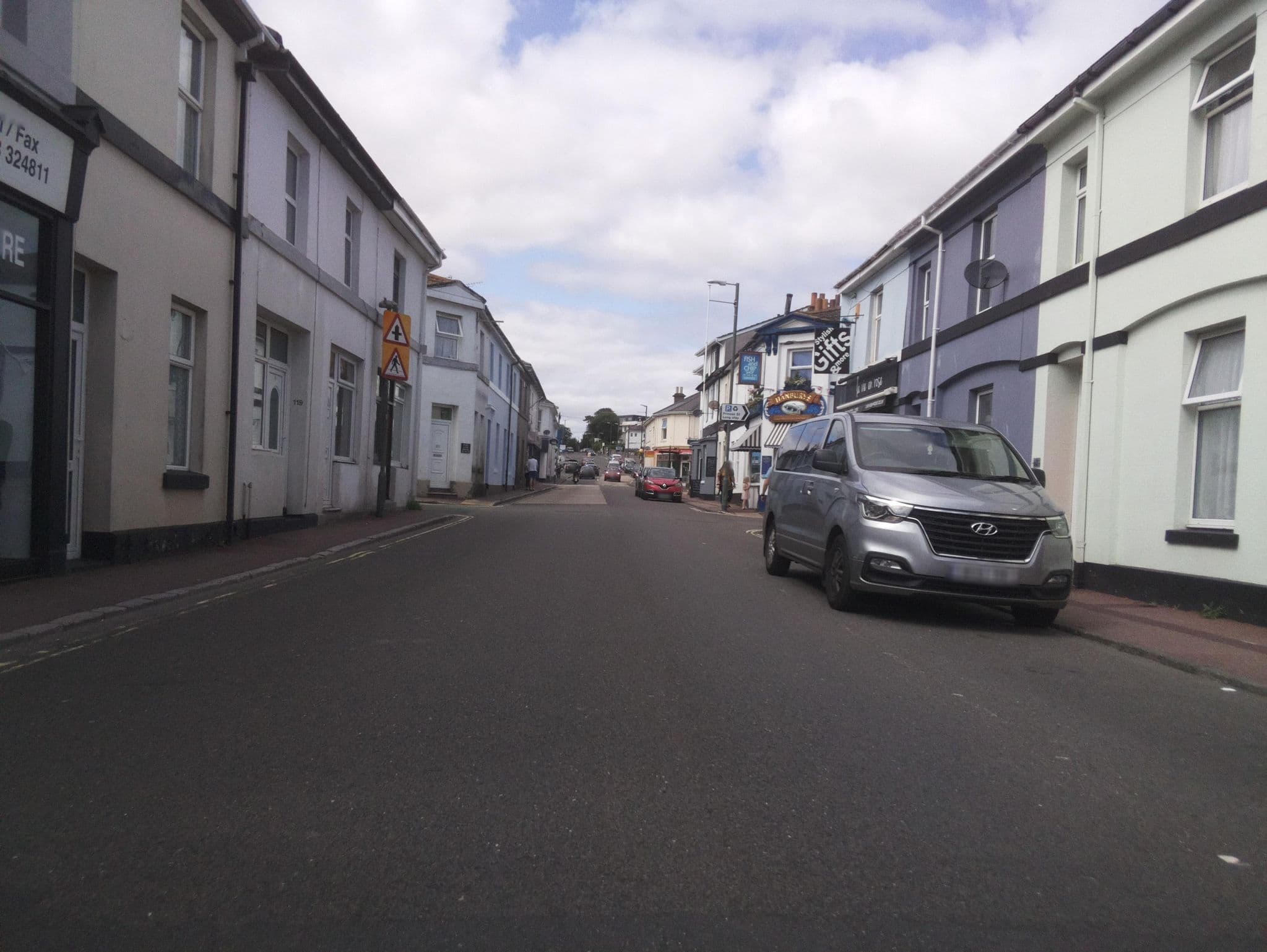 Street view near Roslyn Cottage, Torquay — © southglos (CC BY-SA · Mapillary)