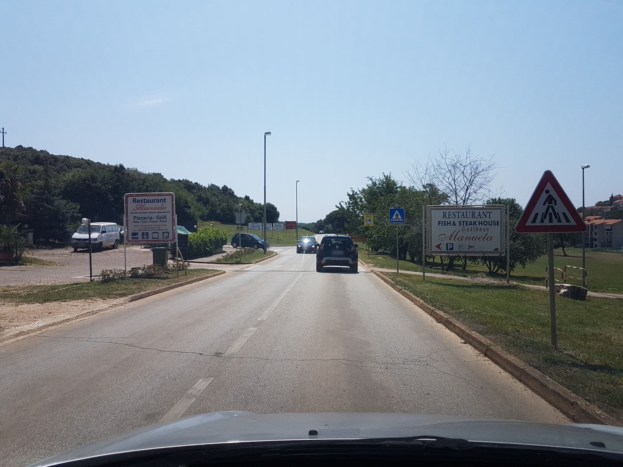 Street view near Pansion Manuela, Vrsar — © damjang (CC BY-SA · Mapillary)