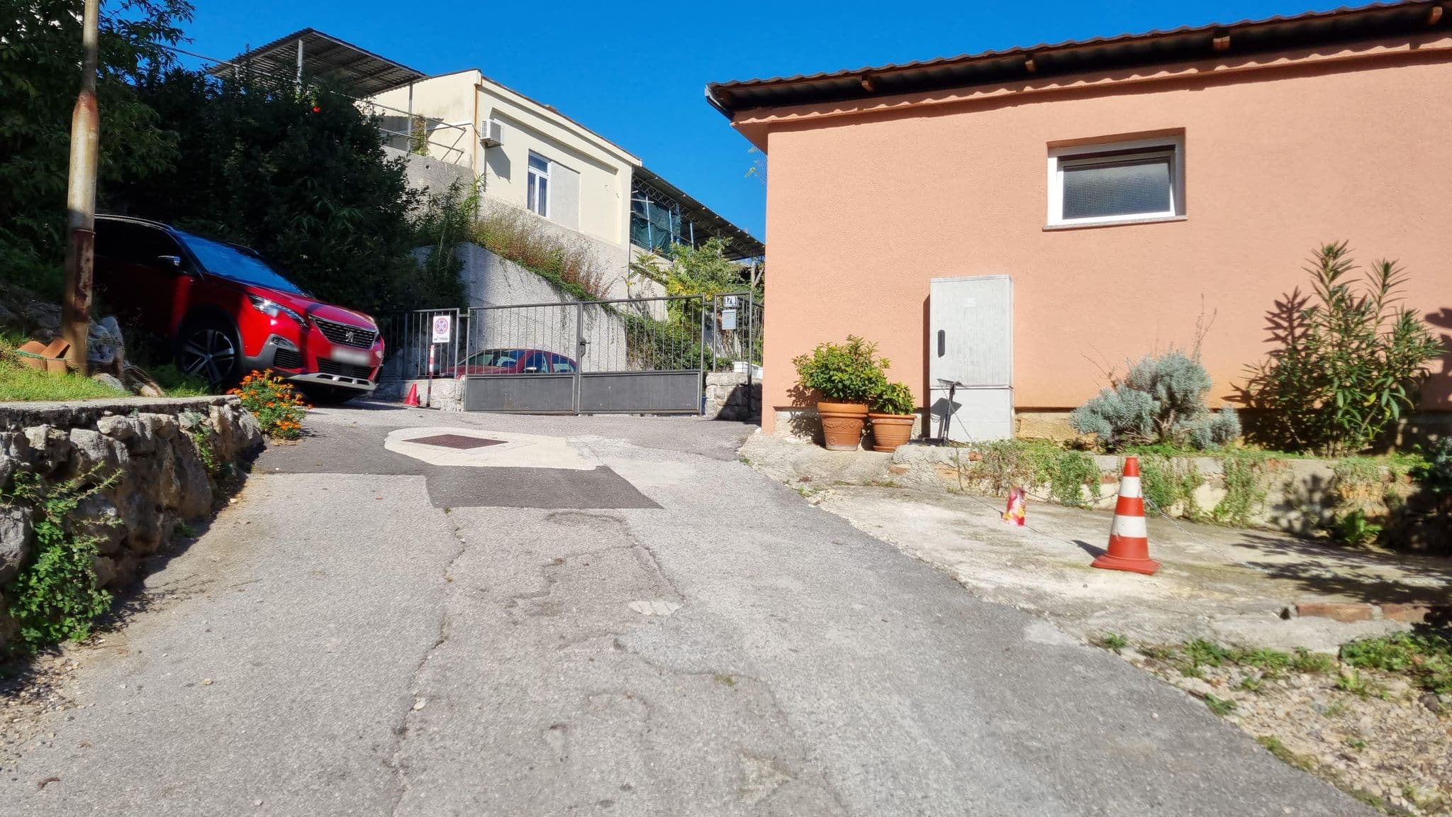Street view near Hotel Astoria, Opatija — © janjko (CC BY-SA · Mapillary)