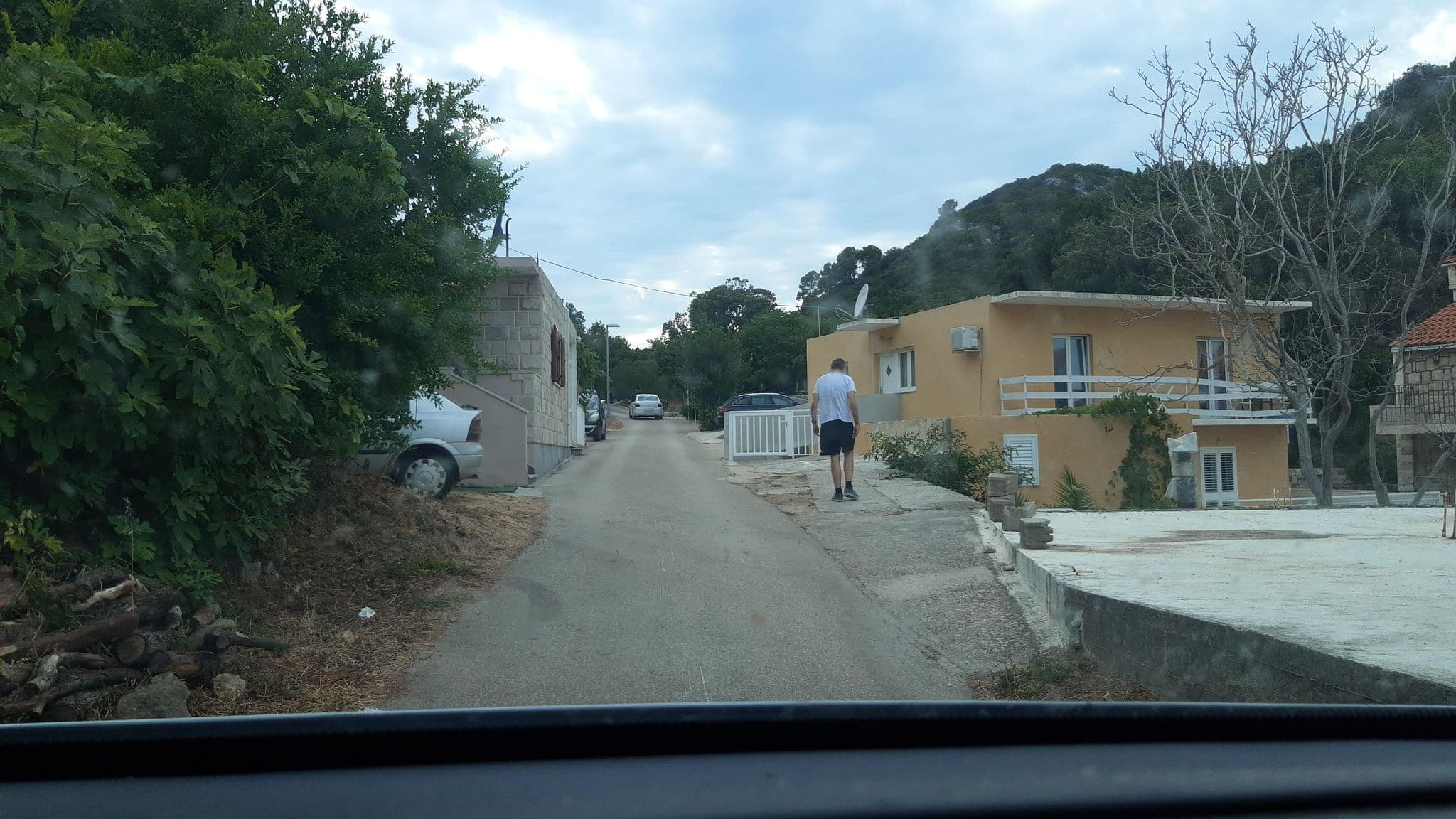 Street view near Apartmani Kristijan, Opuzen — © veverica21 (CC BY-SA · Mapillary)