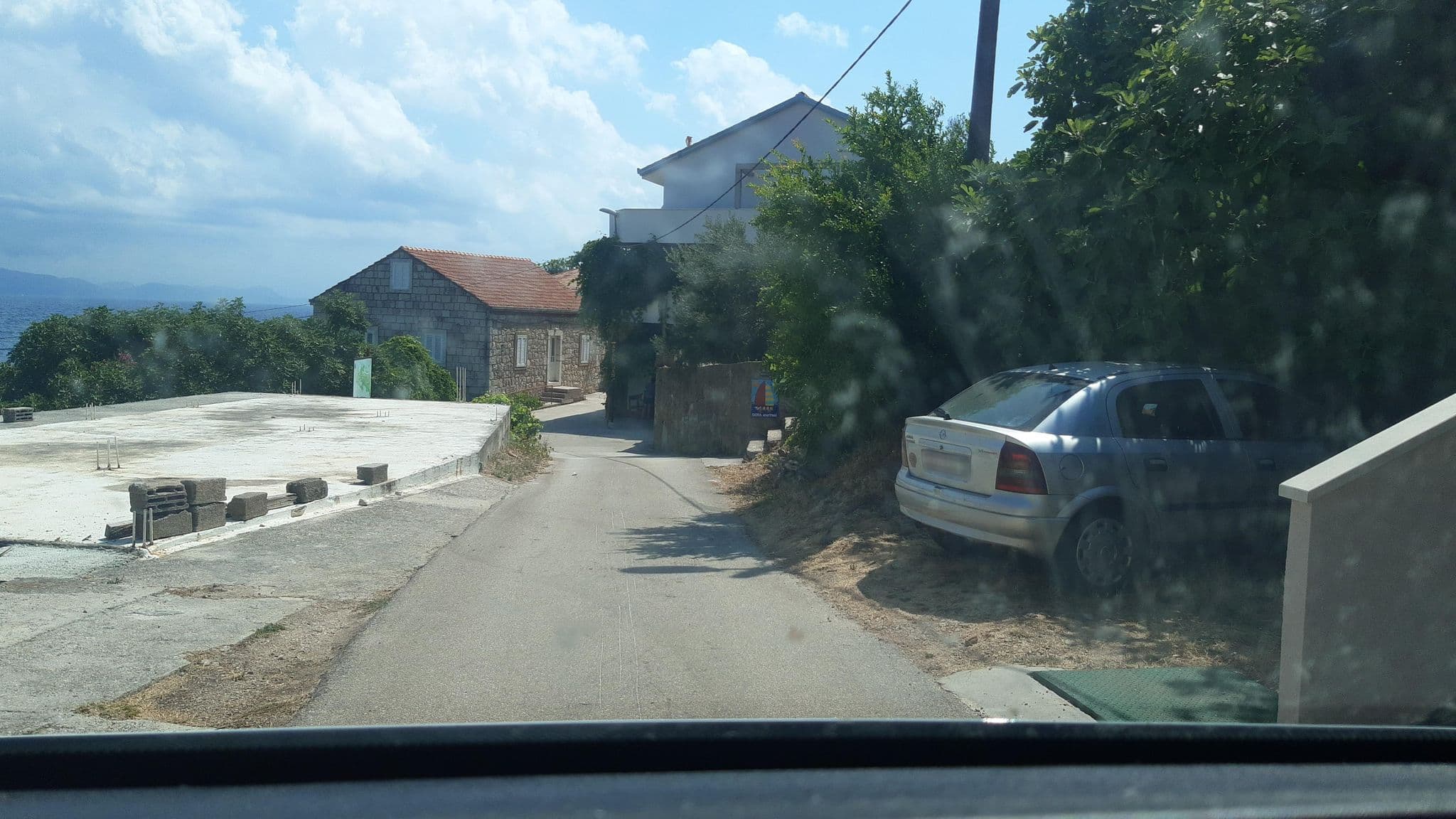 Street view near Apartmani Dora, Opuzen — © veverica21 (CC BY-SA · Mapillary)