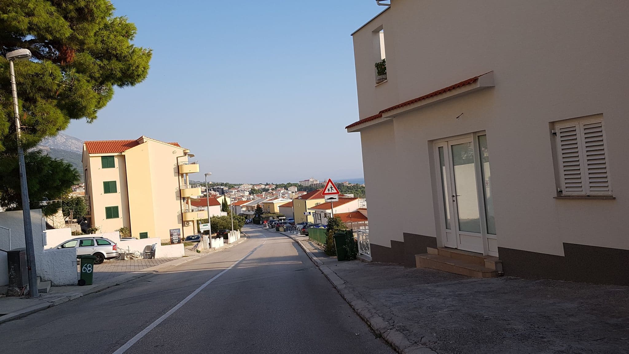 Street view near Apartmani Šarić, Baška Voda — © mcadam (CC BY-SA · Mapillary)
