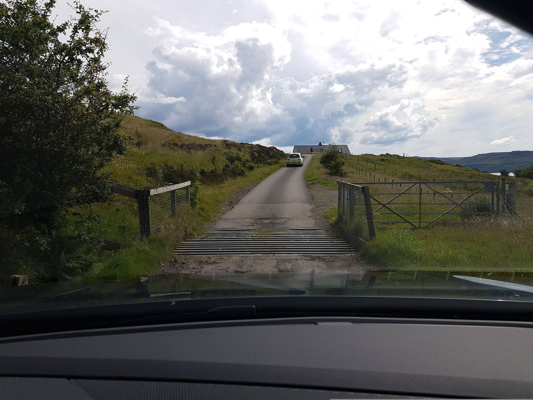 Street view near Morven Cottage, Portree — © toho (CC BY-SA · Mapillary)