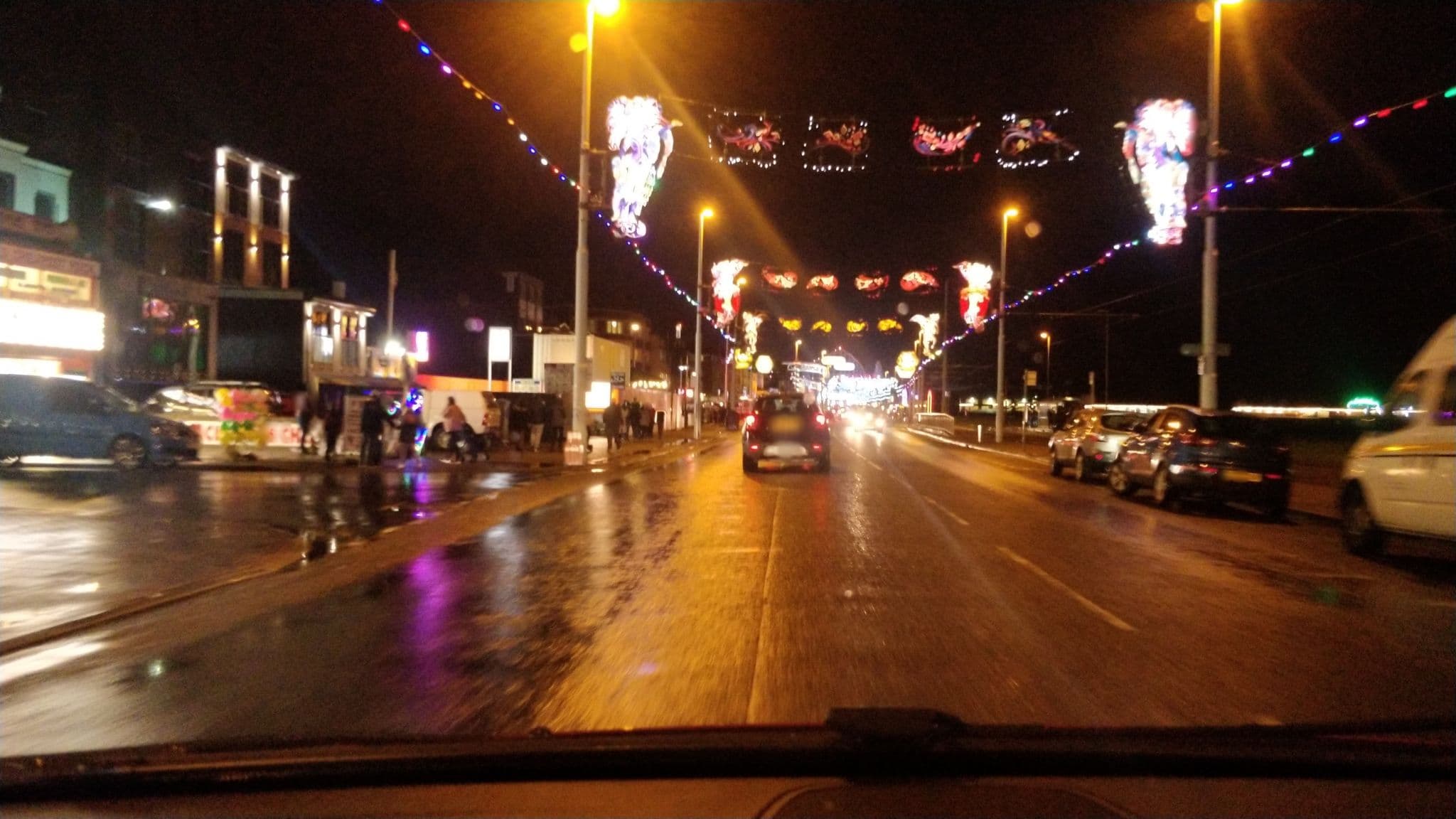 Street view near Blackpool Golden Mile, Blackpool — © davidsong (CC BY-SA · Mapillary)