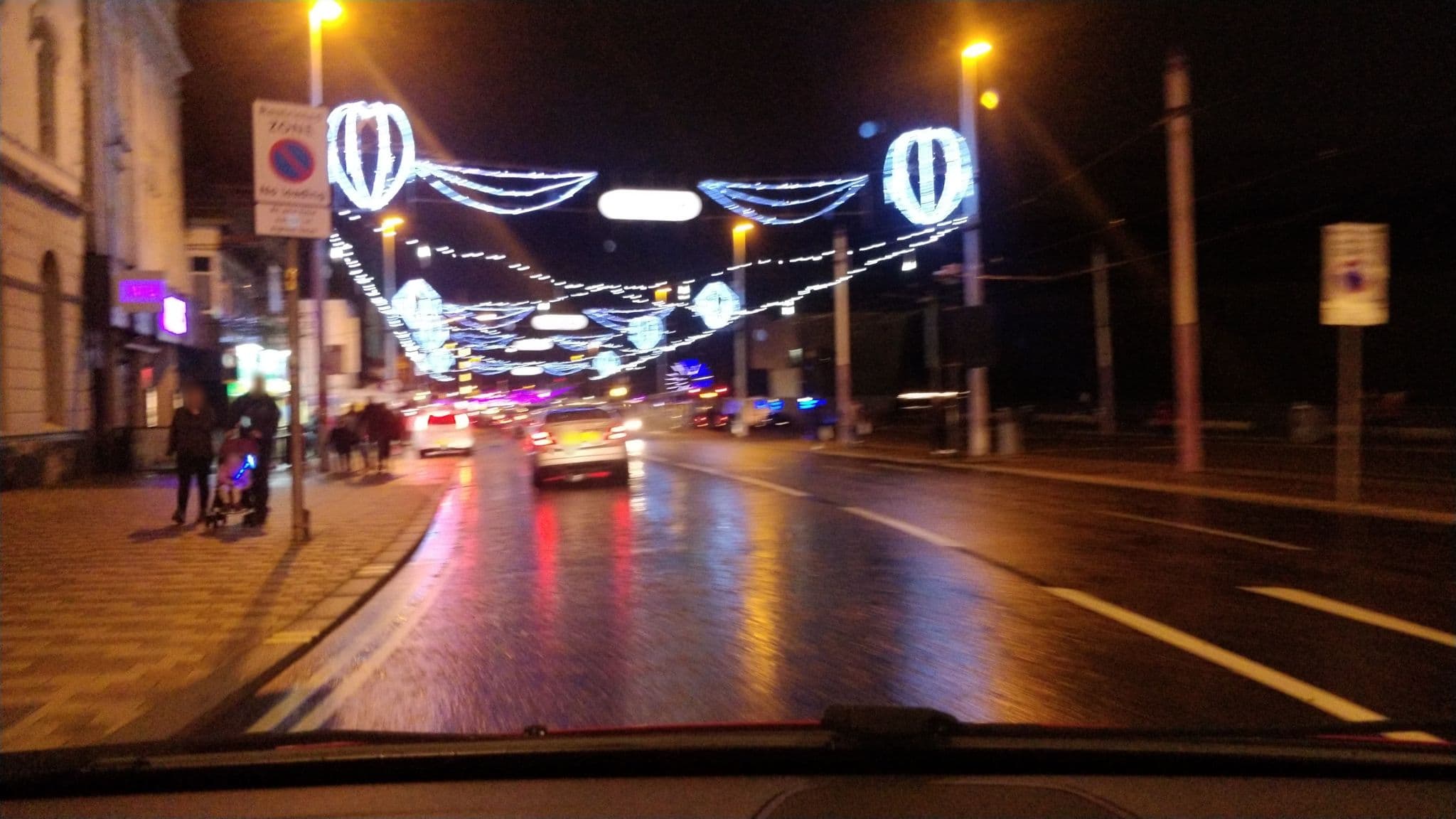 Street view near Ibis Styles Hotel, Blackpool — © davidsong (CC BY-SA · Mapillary)