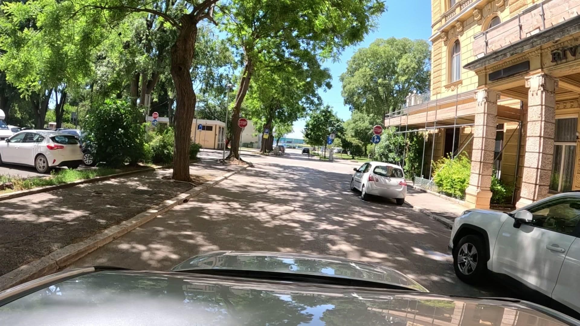 Street view near Hotel Riviera, Pula — © jvertlberg (CC BY-SA · Mapillary)