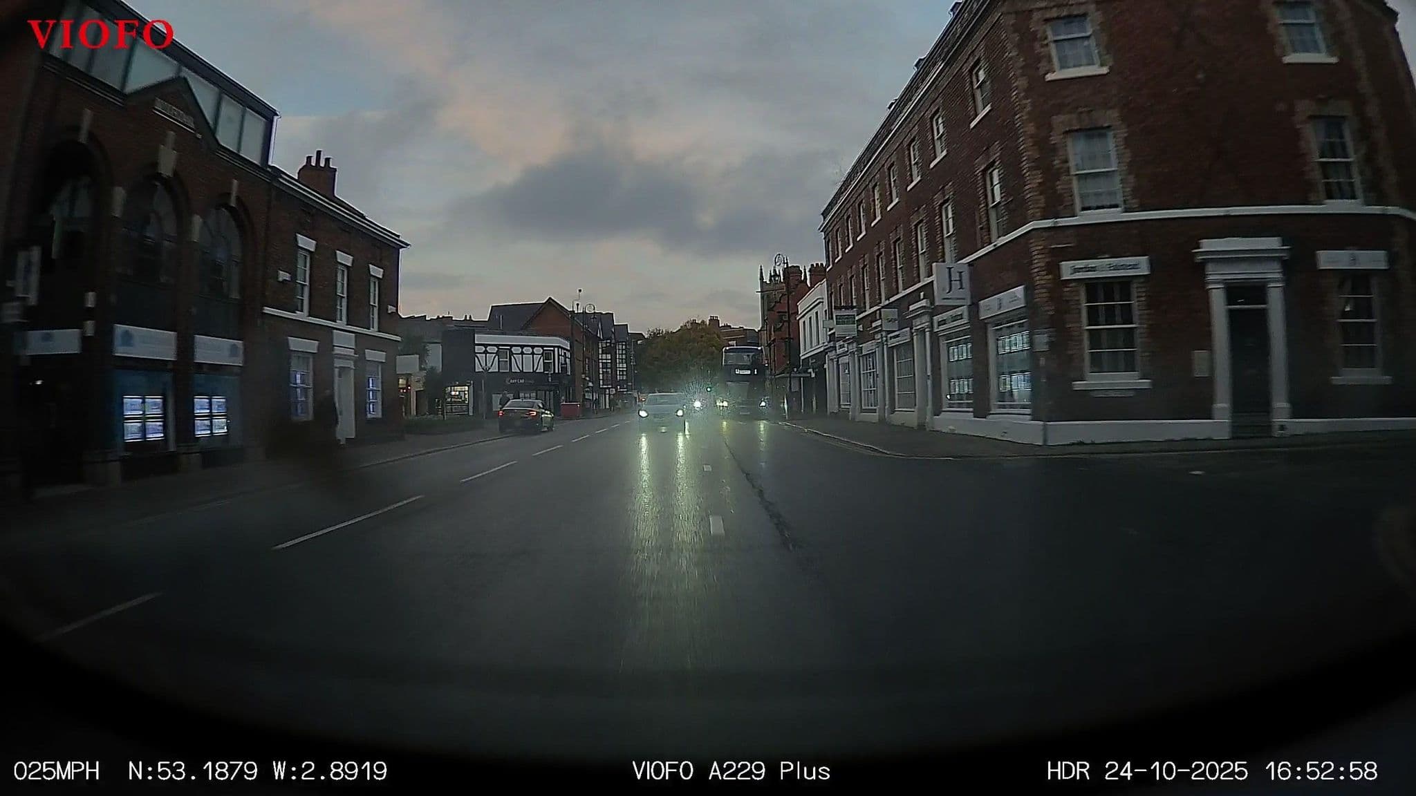 Street view near Grosvernor Place Guest House, Chester — © RyanBush (CC BY-SA · Mapillary)