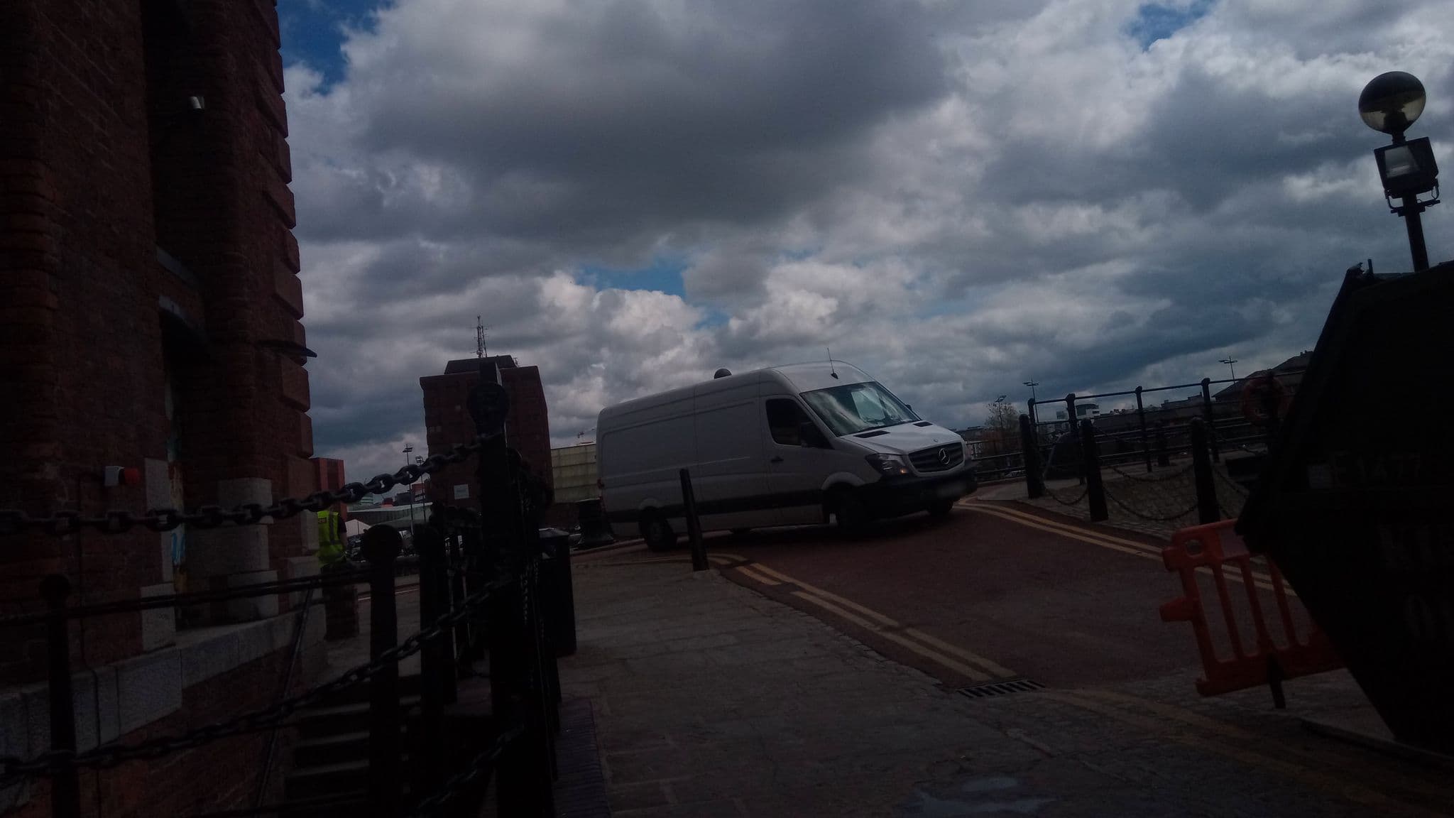 Street view near Hollywood Apartments & Barges, Liverpool — © victuallers (CC BY-SA · Mapillary)