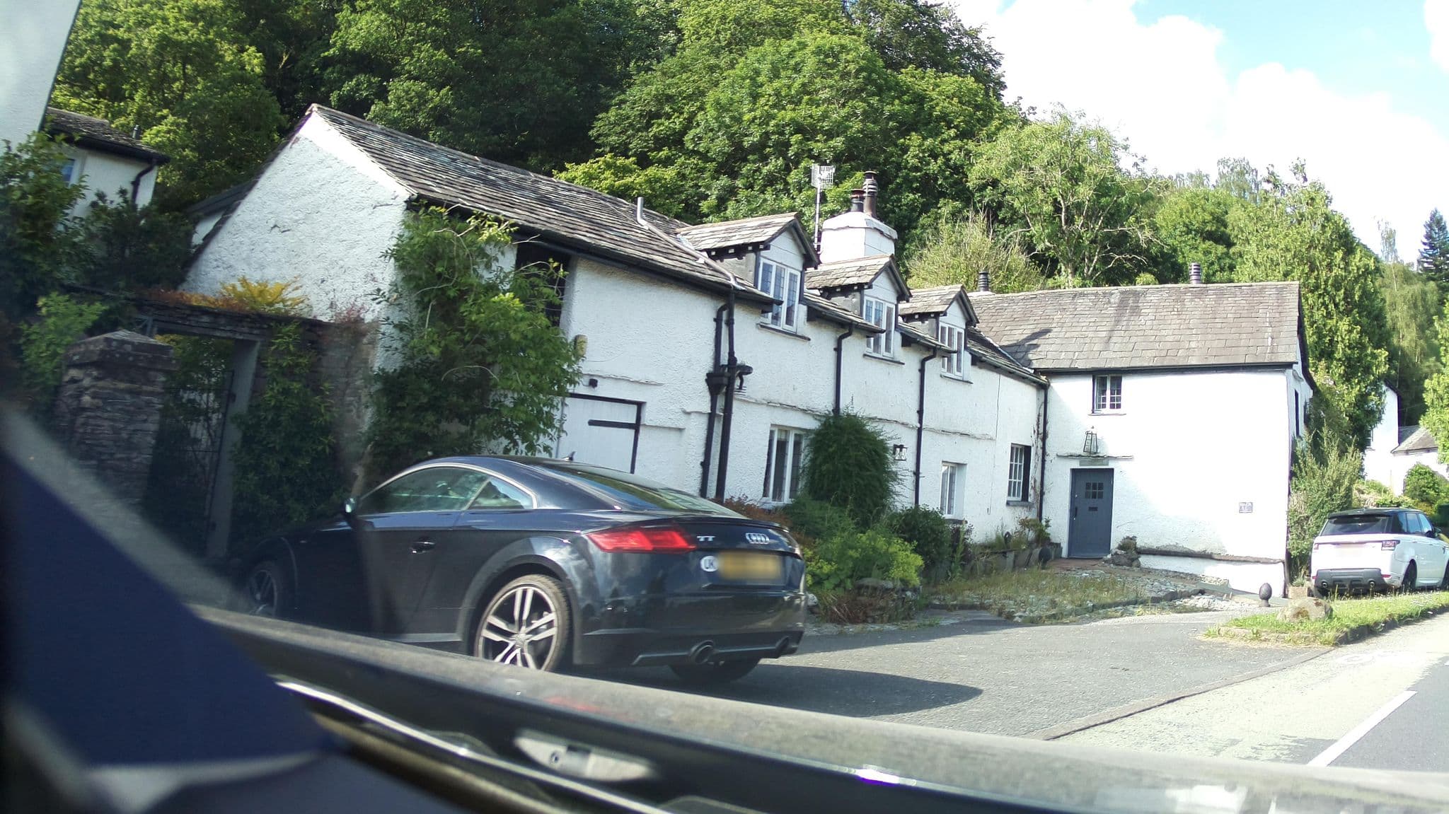 Street view near Rose cottage, Ambleside — © southglos (CC BY-SA · Mapillary)