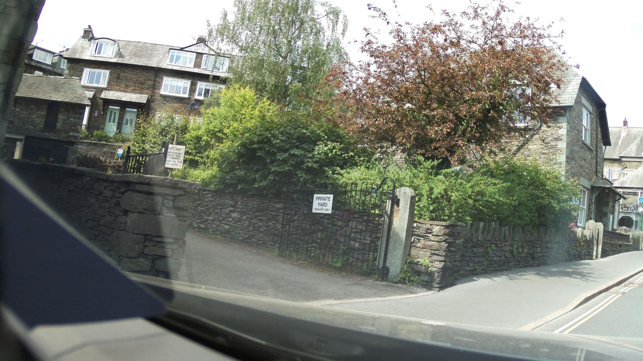 Street view near Park House, Ambleside — © southglos (CC BY-SA · Mapillary)