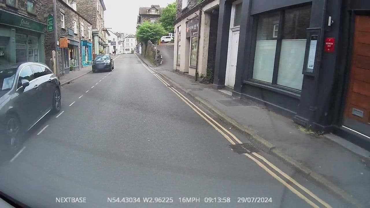 Street view near Ambleside Central, Ambleside — © OrangeHurst97 (CC BY-SA · Mapillary)