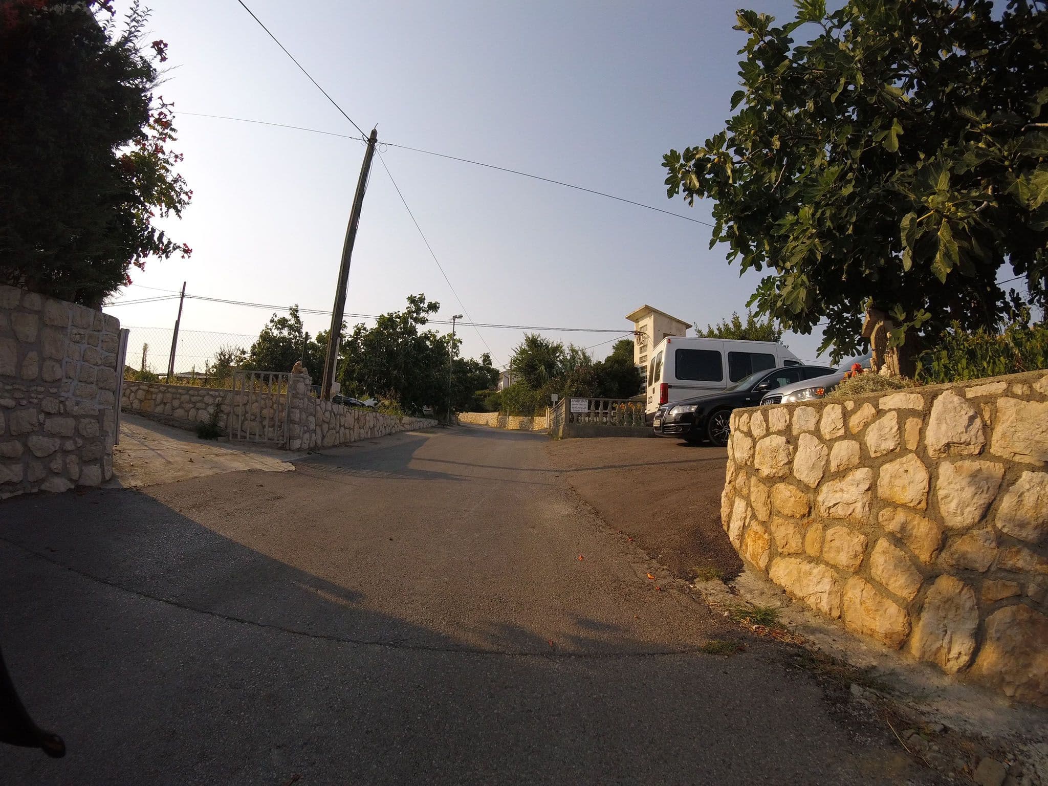 Street view near Ana i Milo Pećarina, Lopar — © vedran_v (CC BY-SA · Mapillary)