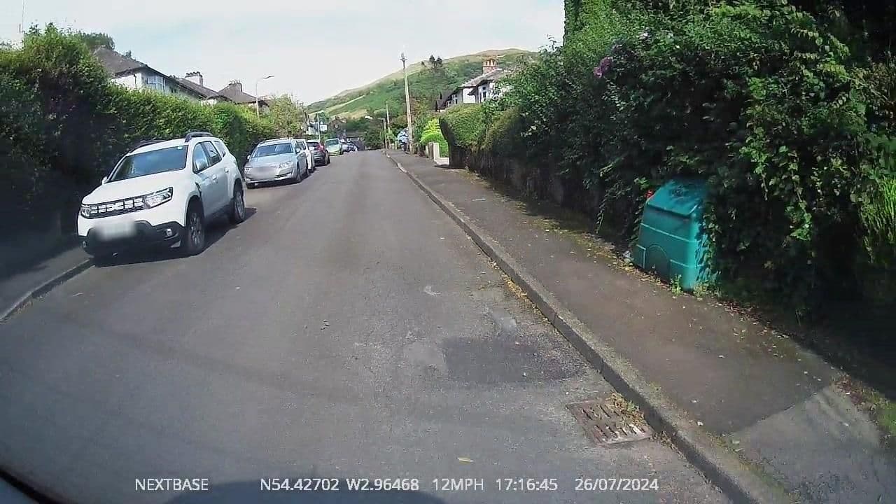 Street view near Foxghyll, Ambleside — © OrangeHurst97 (CC BY-SA · Mapillary)
