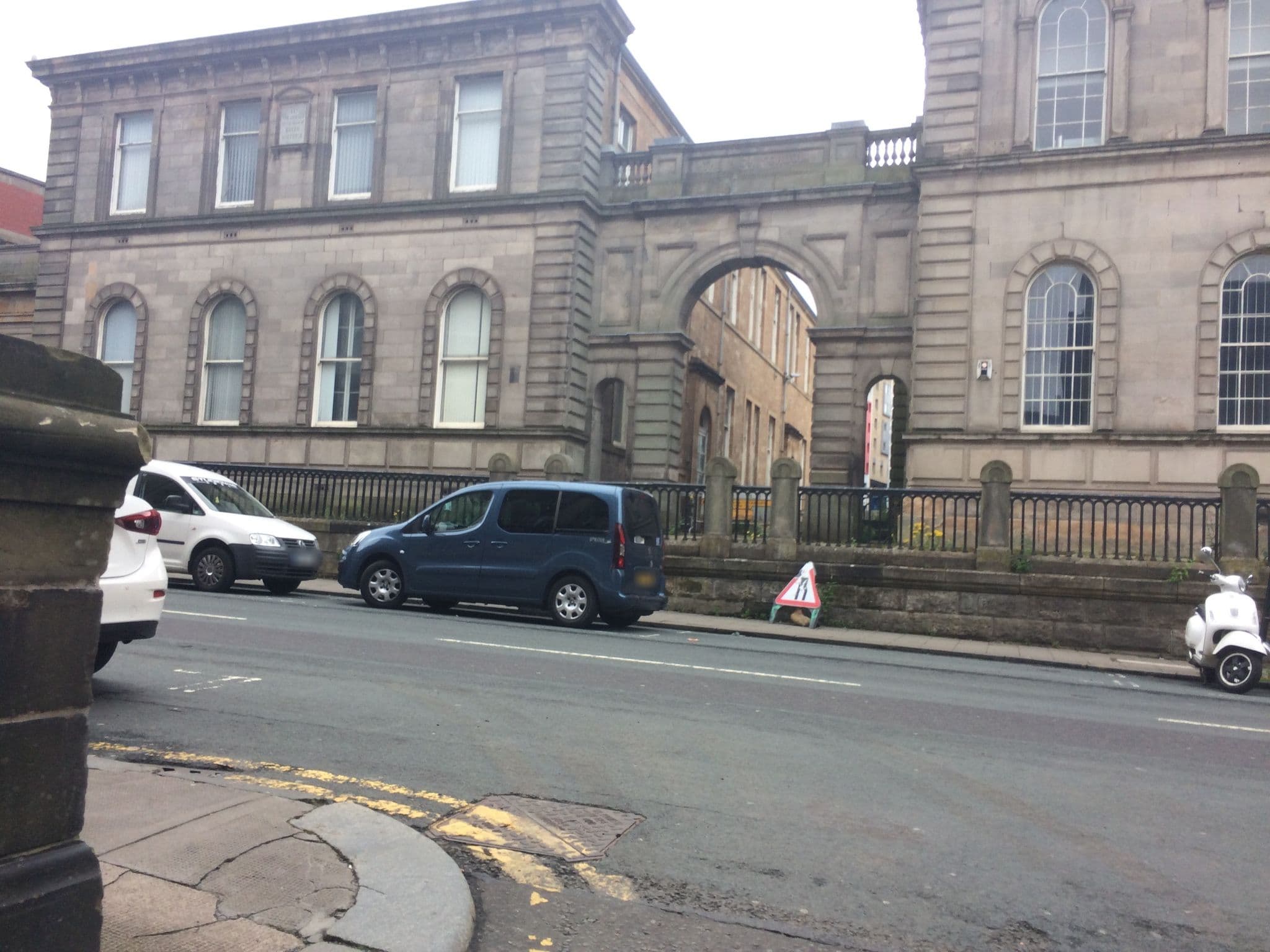 Street view near Best Western City Hotel, Glasgow — © gmc (CC BY-SA · Mapillary)