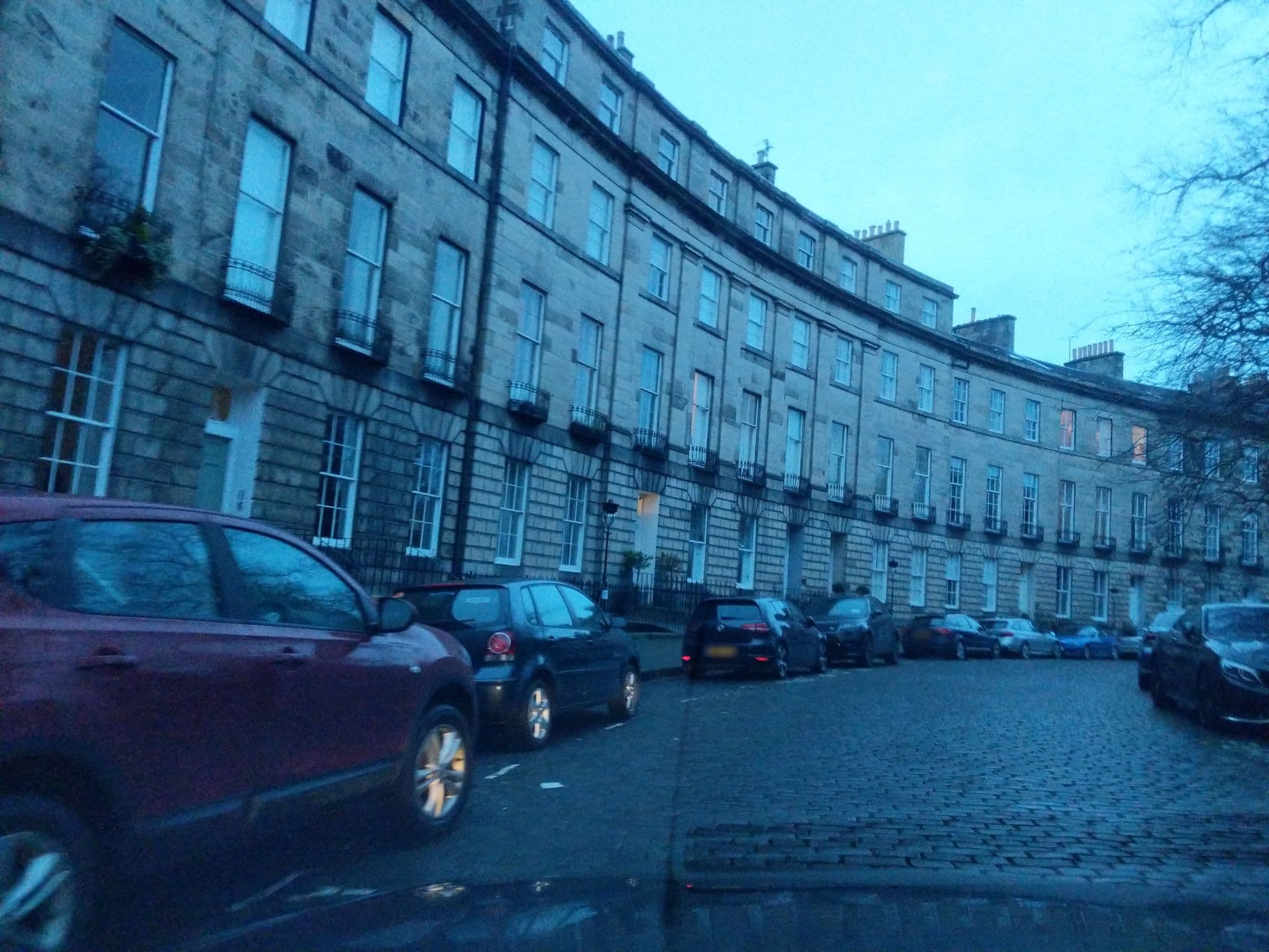 Street view near 22 Royal circus B&B, Edinburgh — © ccbb7766 (CC BY-SA · Mapillary)
