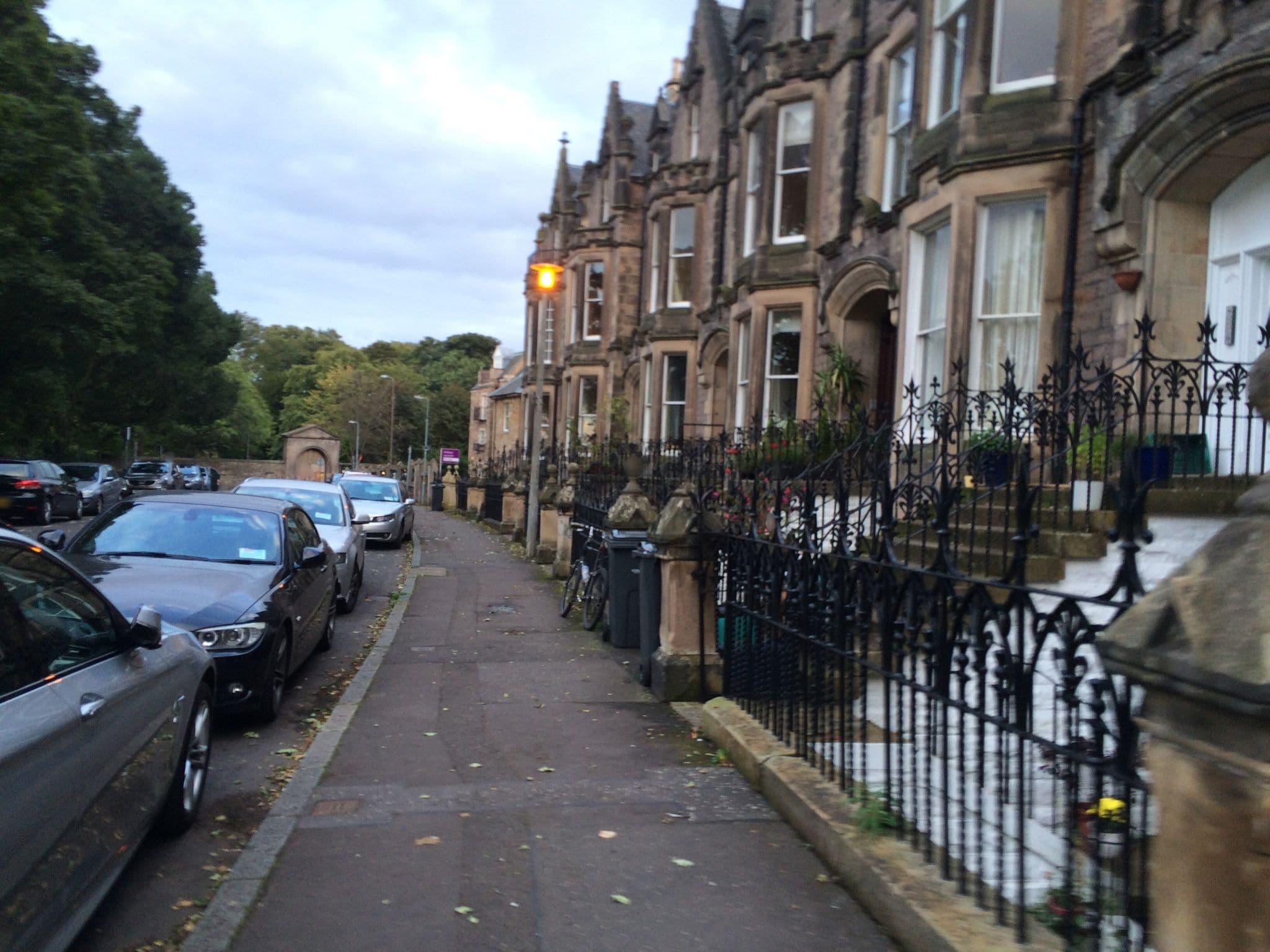 Street view near The Ballantrae Hotel, Edinburgh — © drnoble (CC BY-SA · Mapillary)