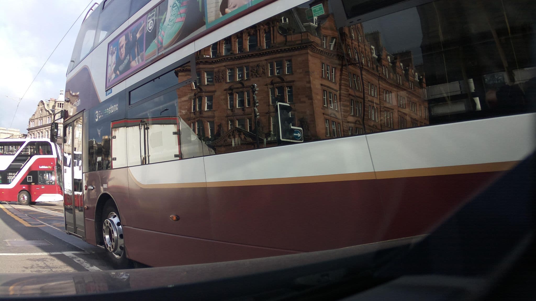 Street view near Princes Street Appartments, Edinburgh — © southglos (CC BY-SA · Mapillary)