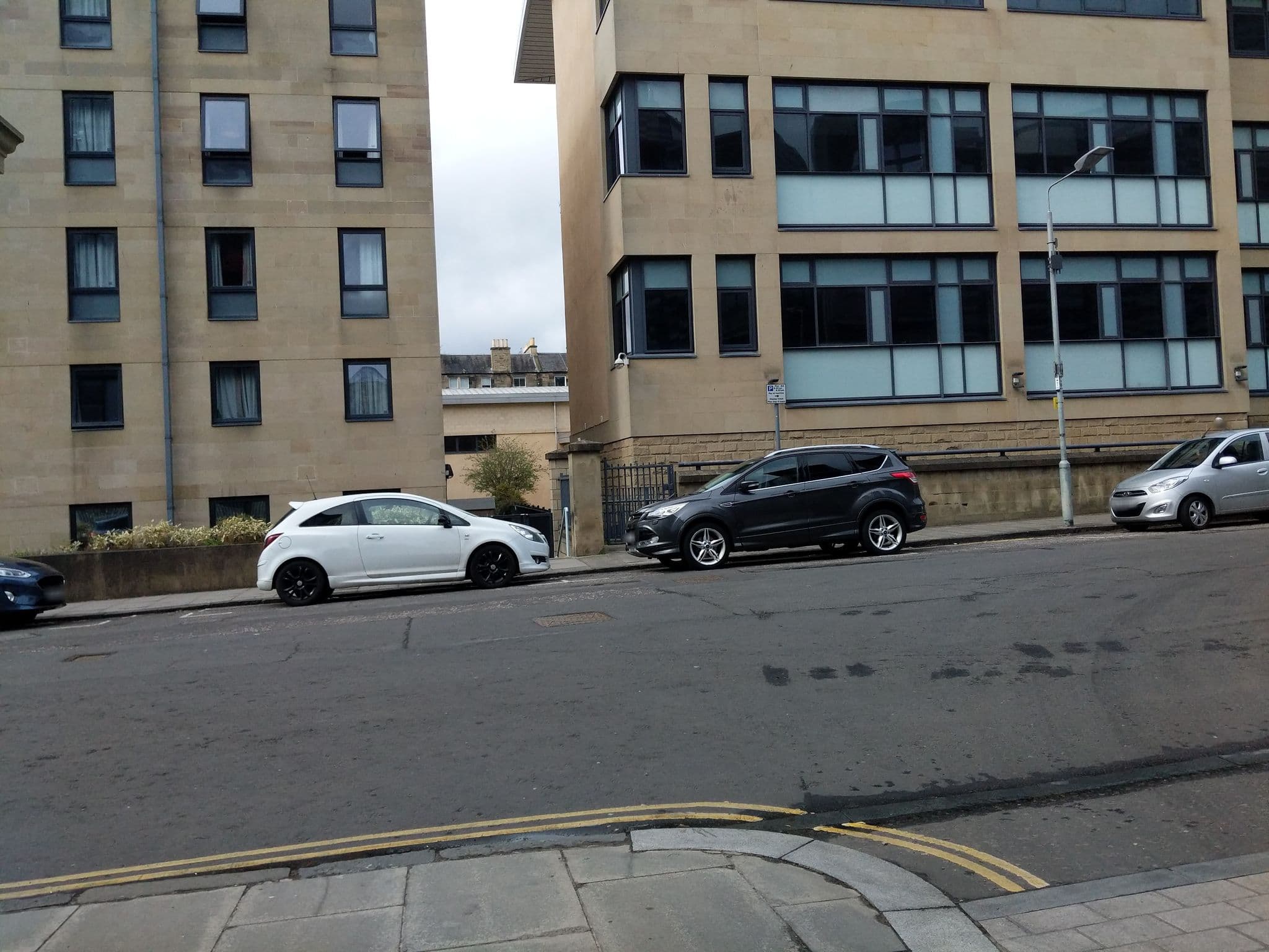 Street view near Chalmers Street Students Accommodation, Edinburgh — © ccbb7766 (CC BY-SA · Mapillary)
