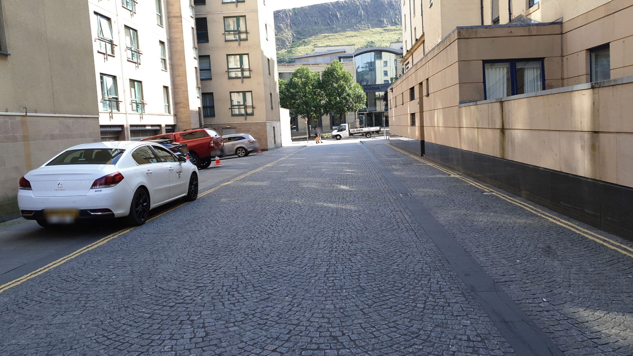 Street view near The Holyrood Park Residence, Edinburgh — © jamesks (CC BY-SA · Mapillary)