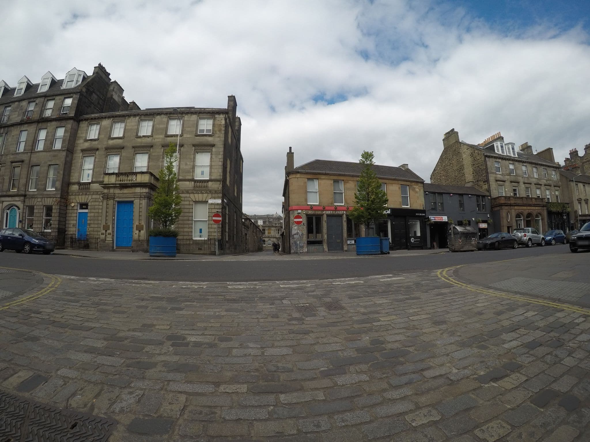 Street view near GPO Cafe and Rooms, Edinburgh — © chrisbeddow (CC BY-SA · Mapillary)