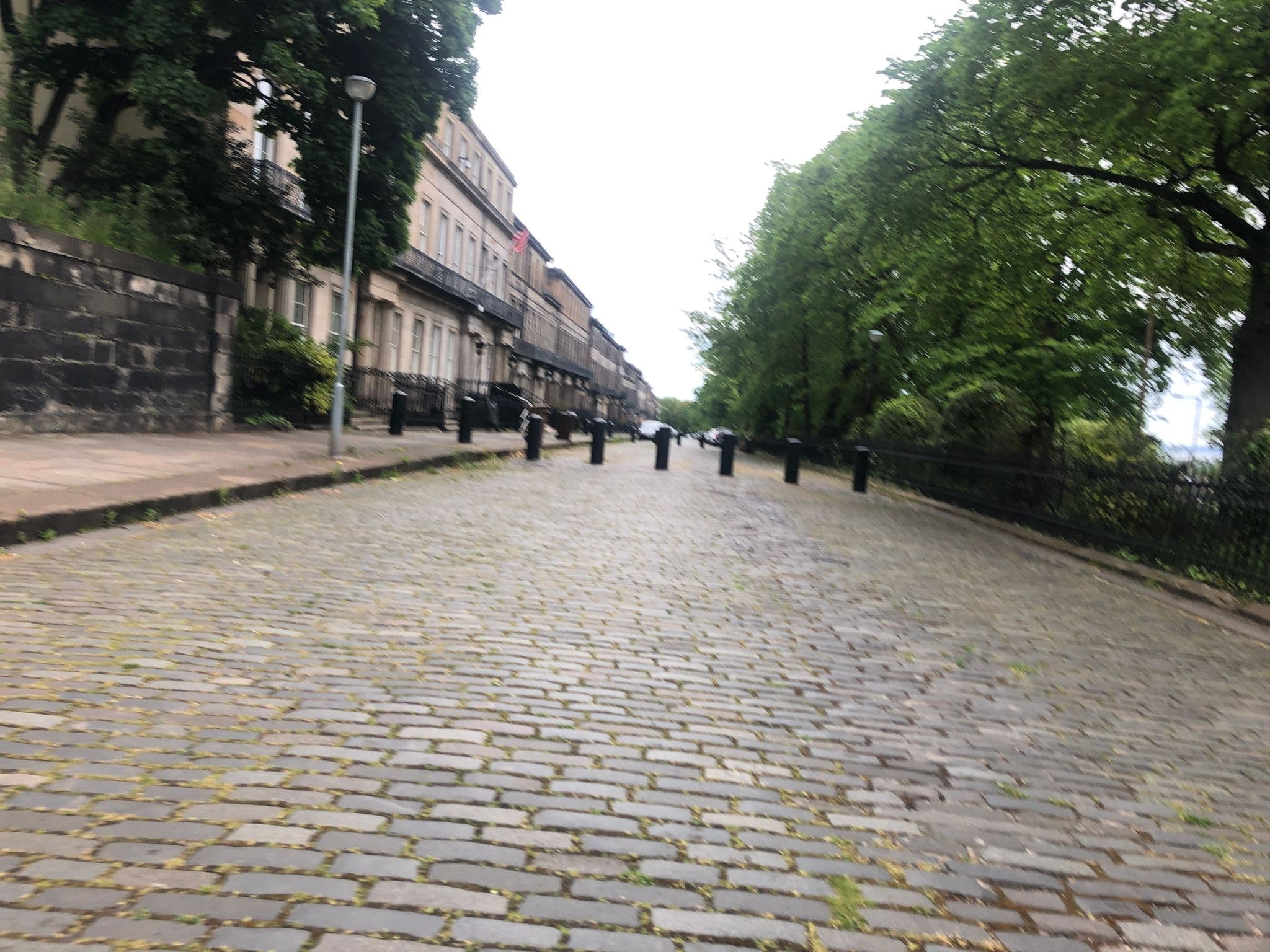 Street view near Regent Terrace, Edinburgh — © drnoble (CC BY-SA · Mapillary)