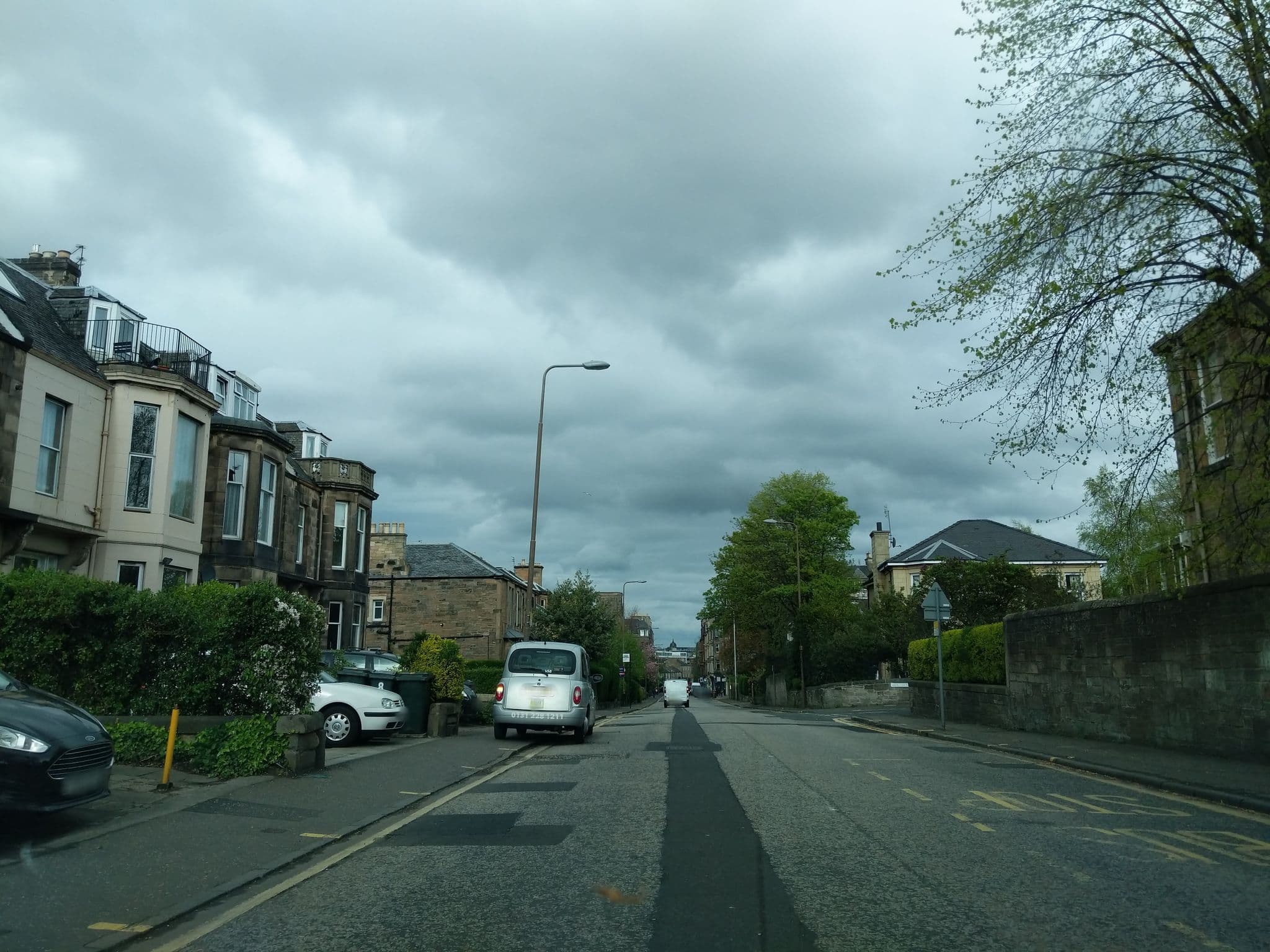 Street view near Central Victorian 3 bedroom Apartment with Free Parking and Private Garden, Edinburgh — © ccbb7766 (CC BY-SA · Mapillary)