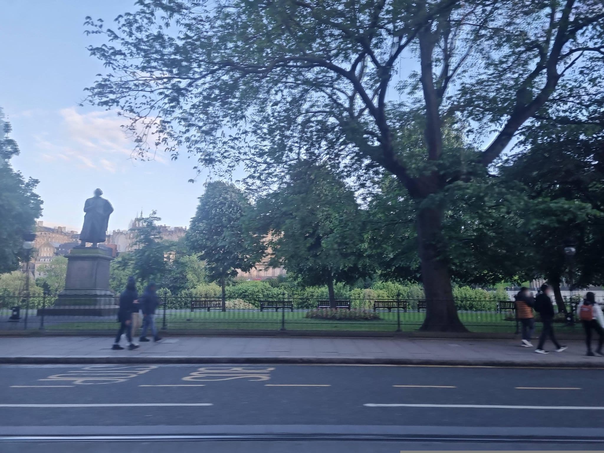 Street view near Mercure Edinburgh City Princes Street Hotel, Edinburgh — © EDINBURGH_11 (CC BY-SA · Mapillary)