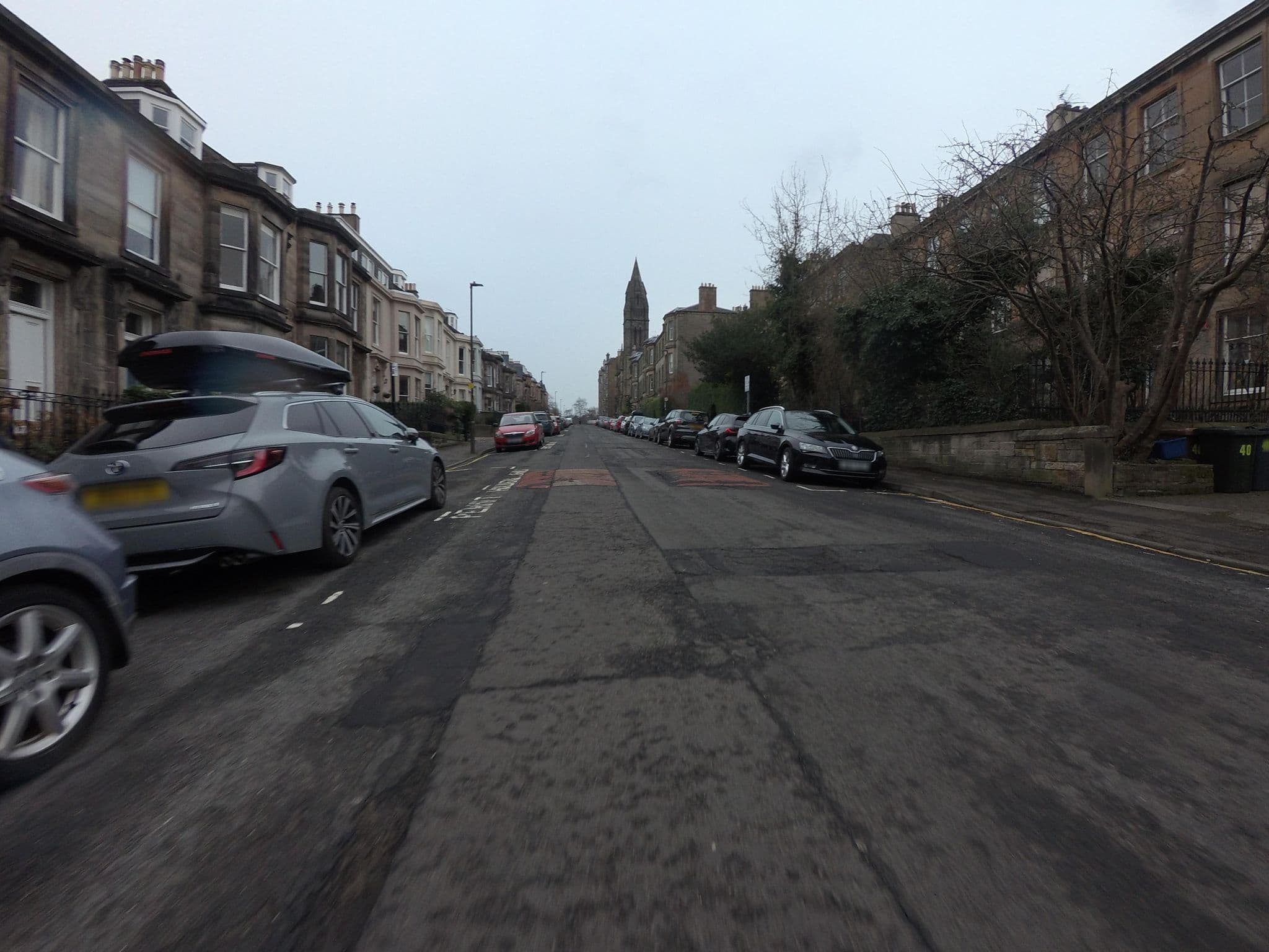 Street view near Menzie's Guest House, Edinburgh — © hobgoblin (CC BY-SA · Mapillary)
