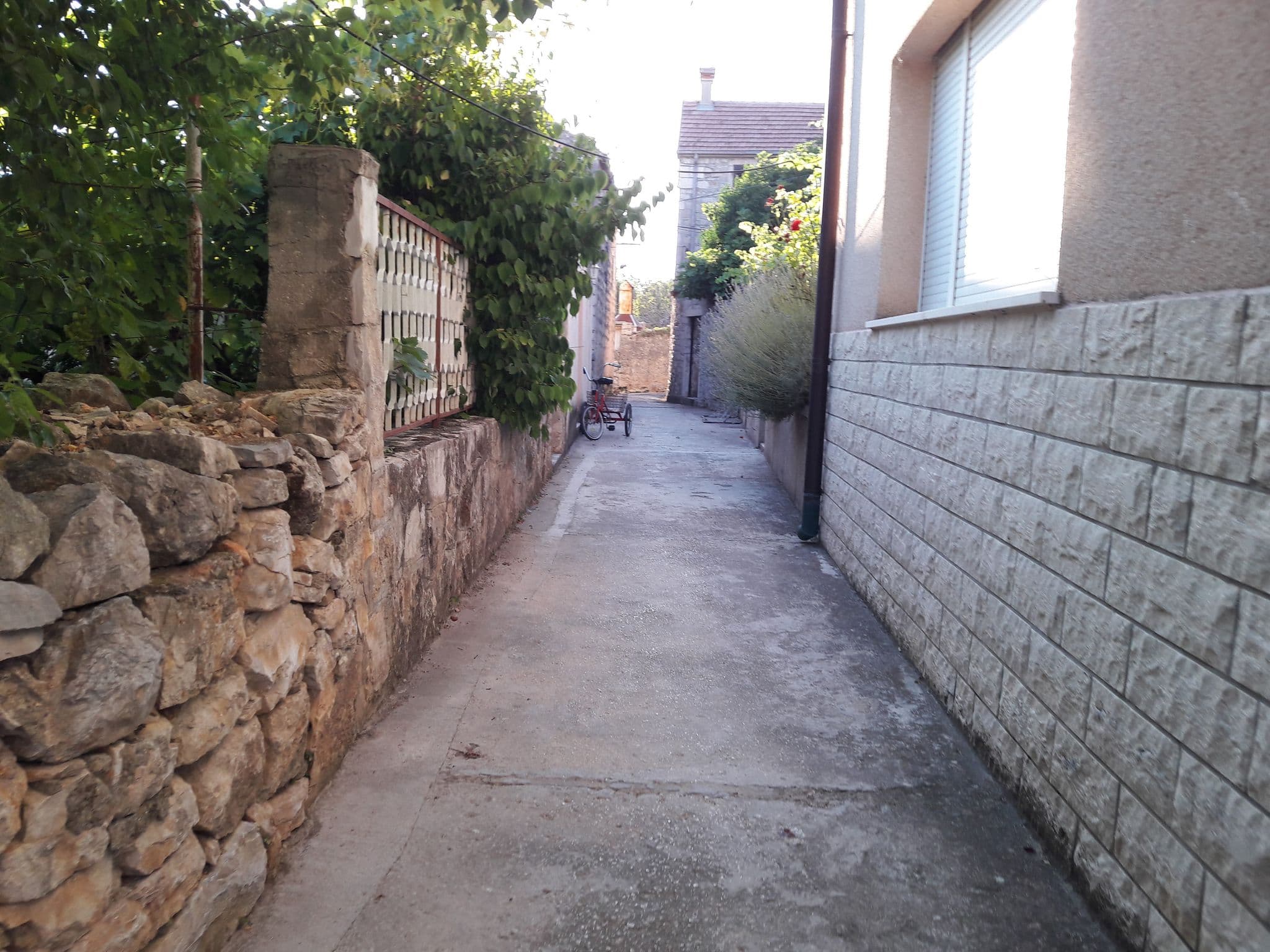 Street view near Apartmani Fortuna, Šibenik — © osmapper (CC BY-SA · Mapillary)