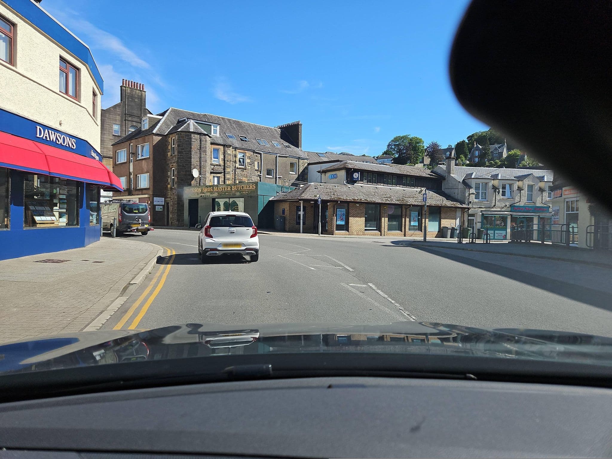 Street view near Caledonian Hotel Bridge of Orchy, Oban — © toho (CC BY-SA · Mapillary)
