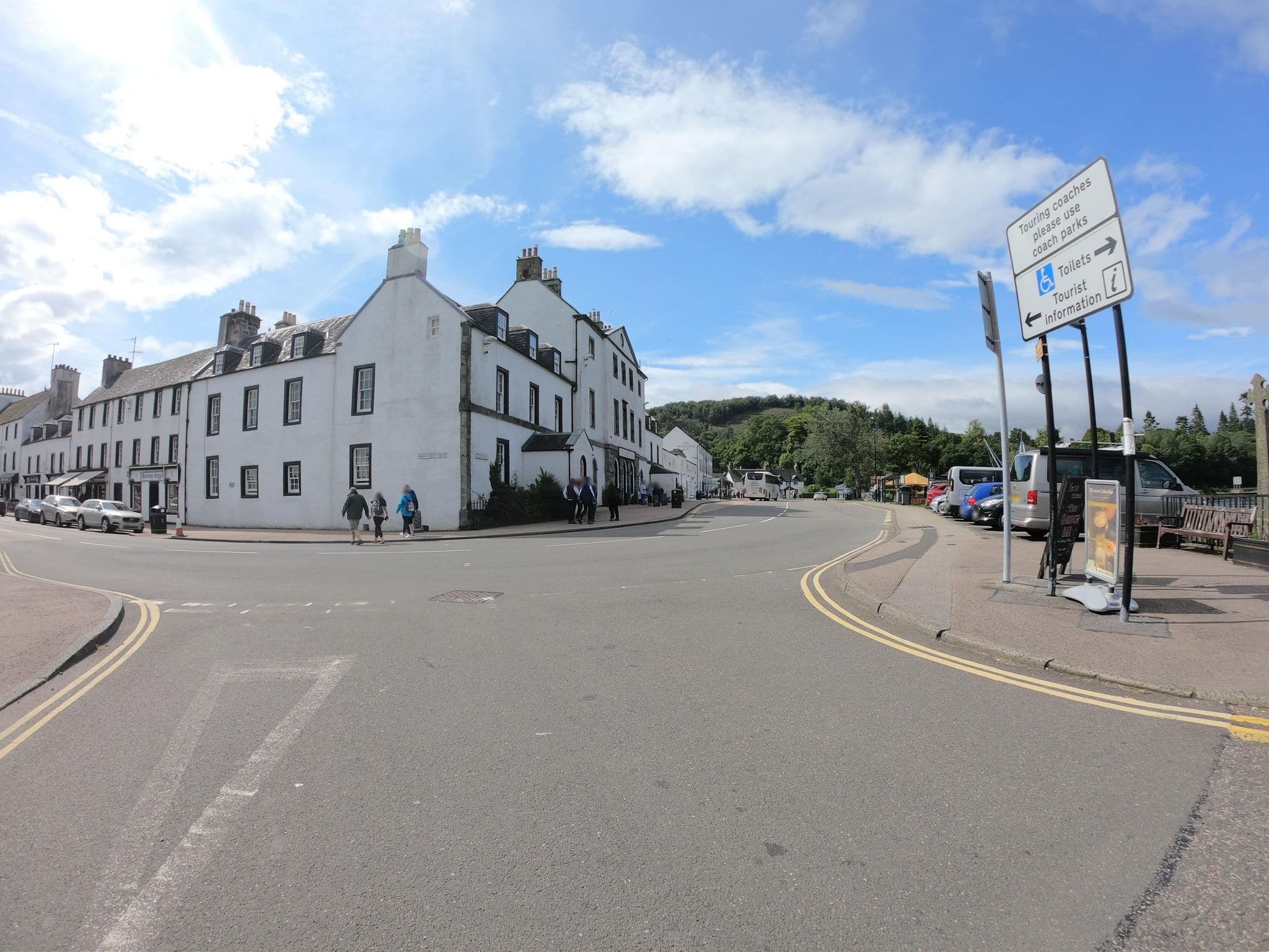 Street view near Main Street B&B, Garelochhead — © joostjakob (CC BY-SA · Mapillary)