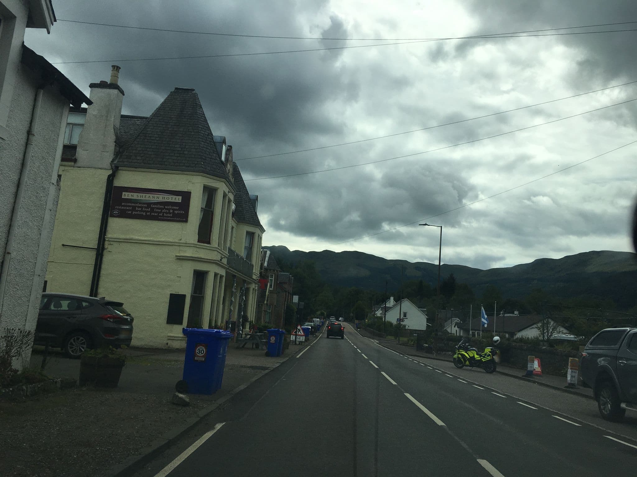 Street view near Ben Shean Hotel, Callander — © ccbb7766 (CC BY-SA · Mapillary)
