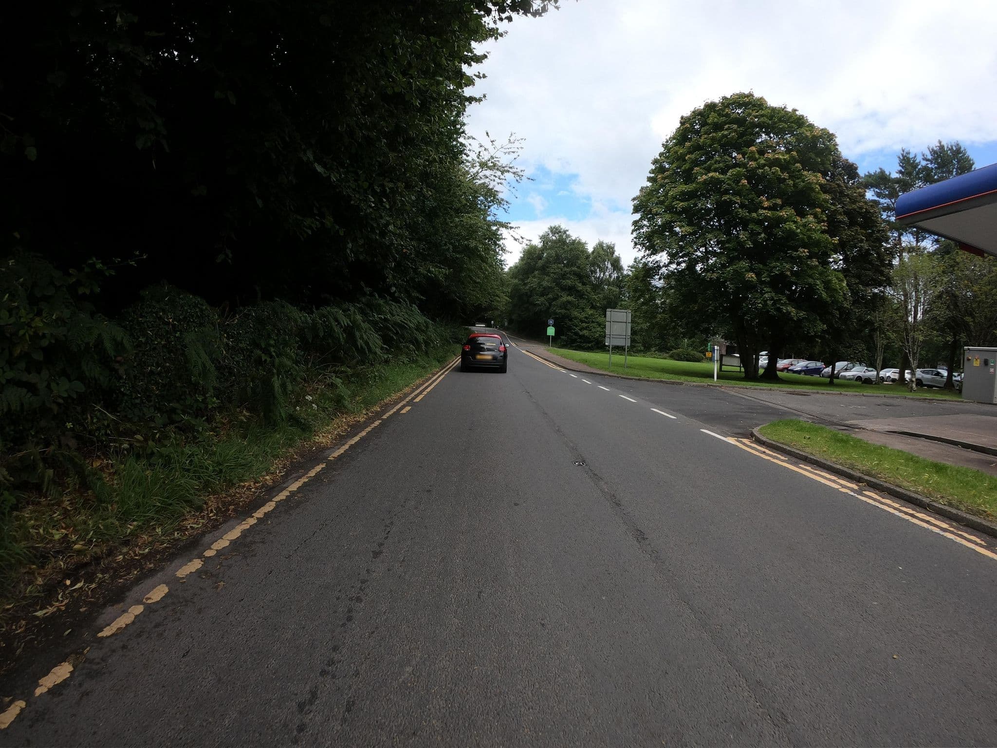 Street view near Glenview, Garelochhead — © joostjakob (CC BY-SA · Mapillary)