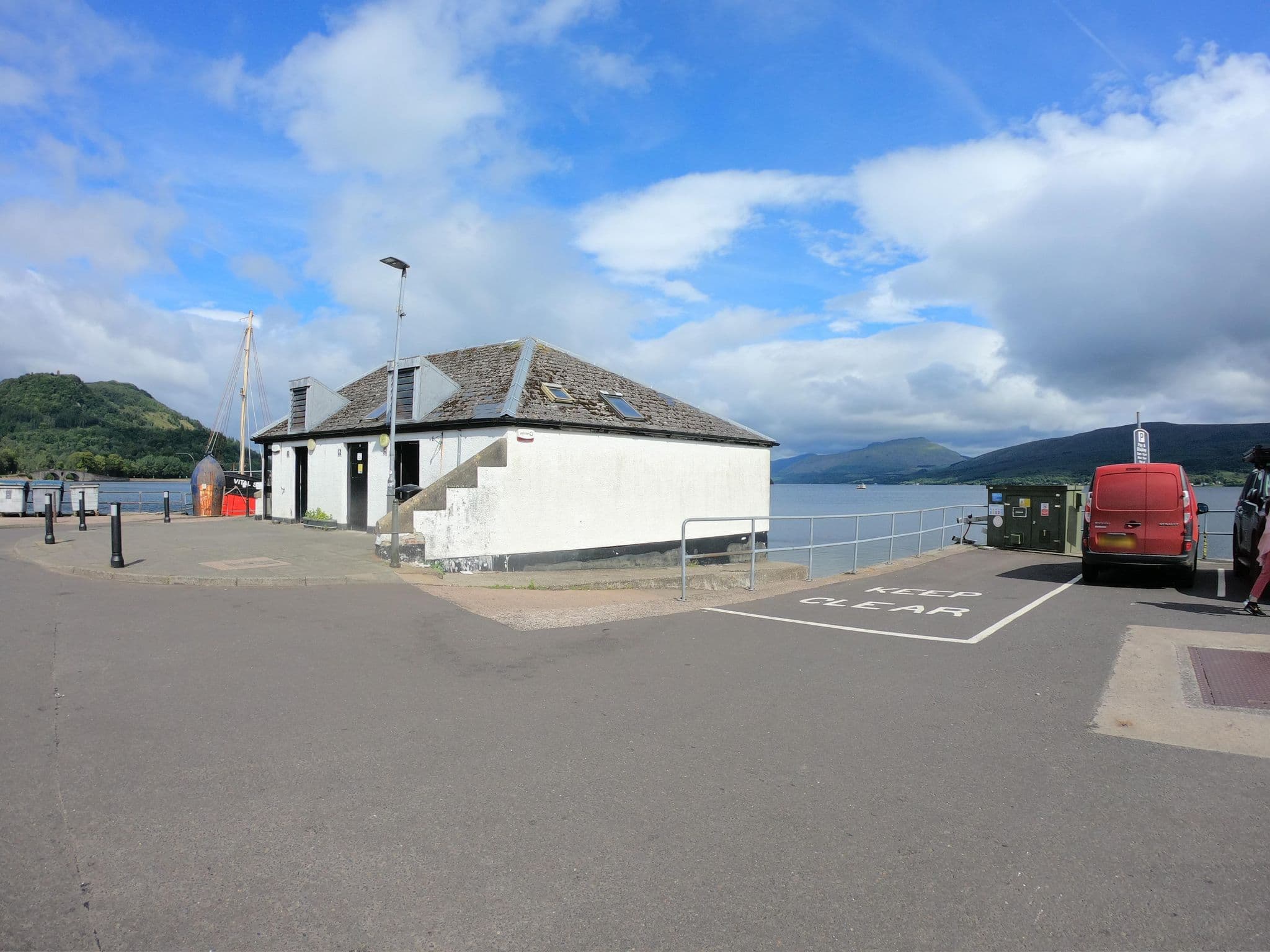 Street view near The Green Door, Garelochhead — © joostjakob (CC BY-SA · Mapillary)