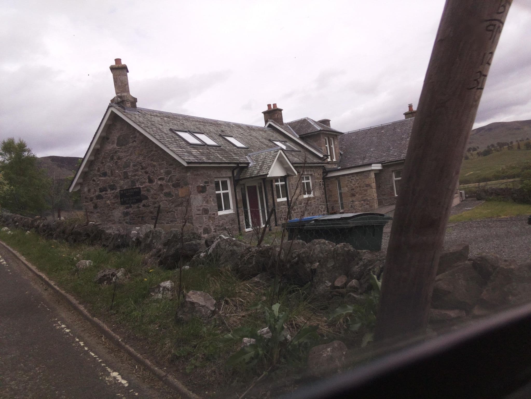 Street view near Dalhenzean Lodge B & B, Pitlochry — © southglos (CC BY-SA · Mapillary)