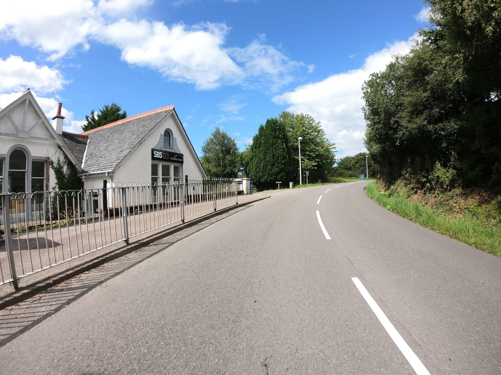 Street view near A'chomraich, Portree — © joostjakob (CC BY-SA · Mapillary)