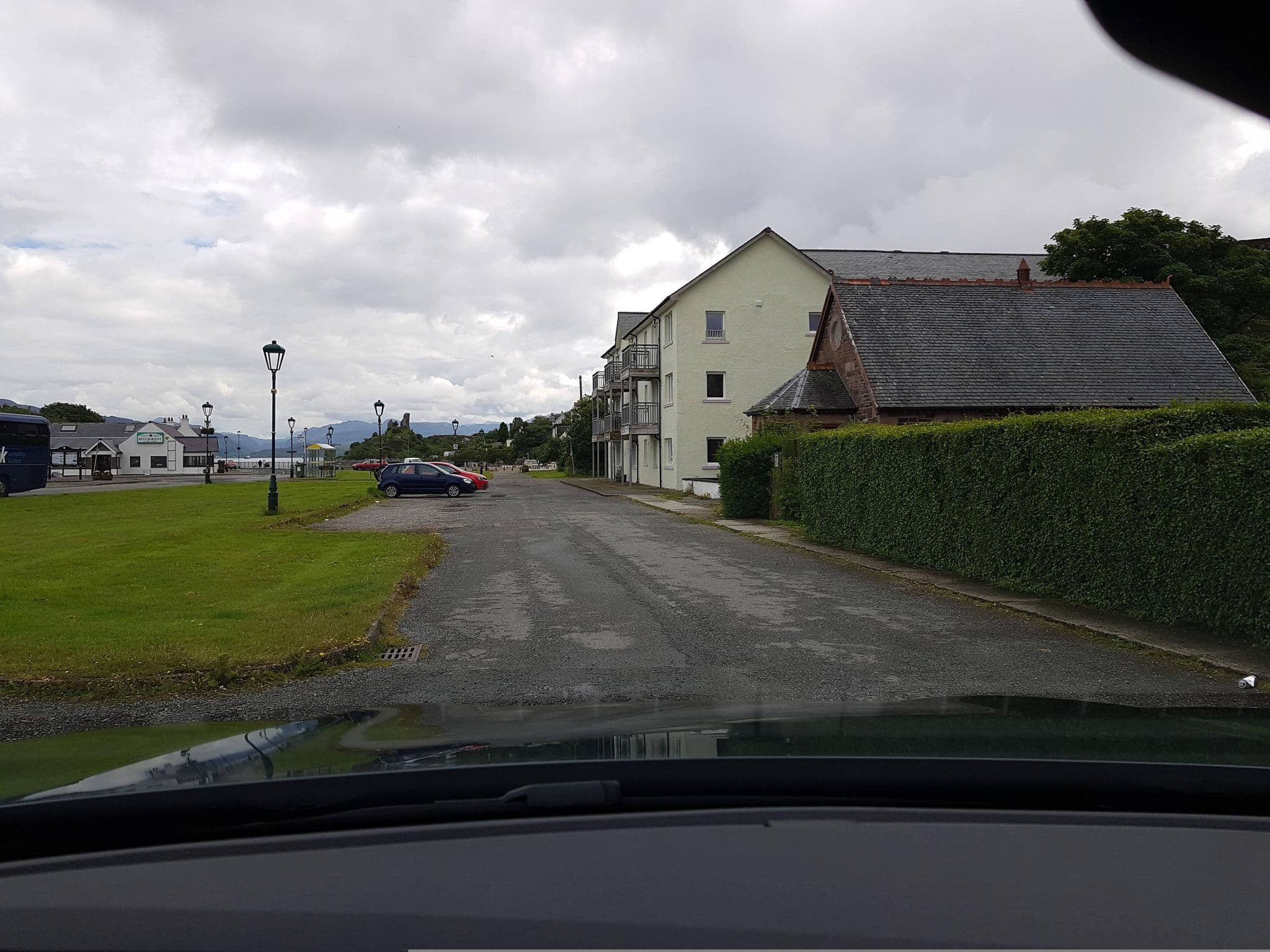Street view near Saucy Mary's Lodge, Portree — © toho (CC BY-SA · Mapillary)