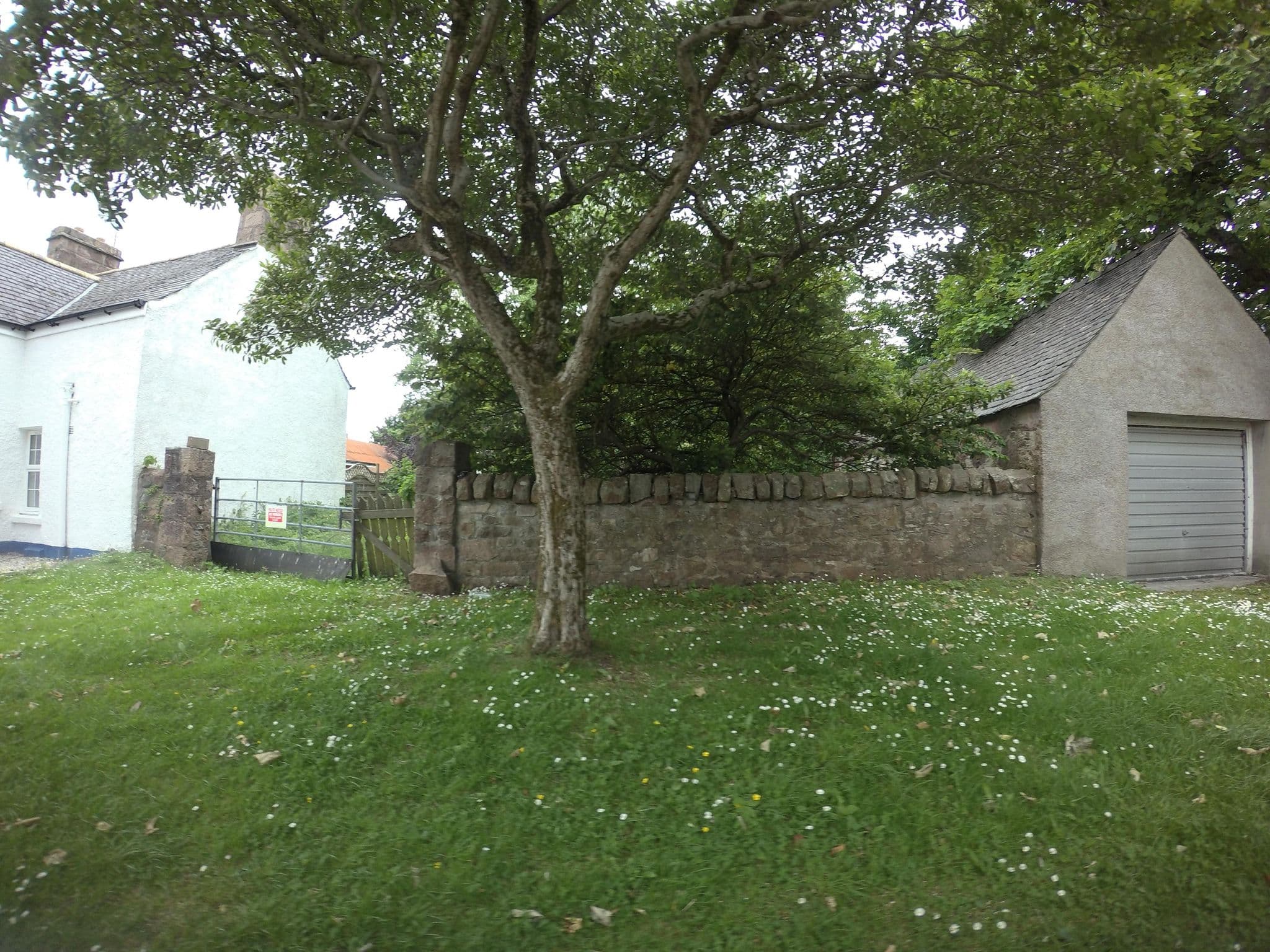 Street view near Creagan House B&B, Ullapool — © hobgoblin (CC BY-SA · Mapillary)
