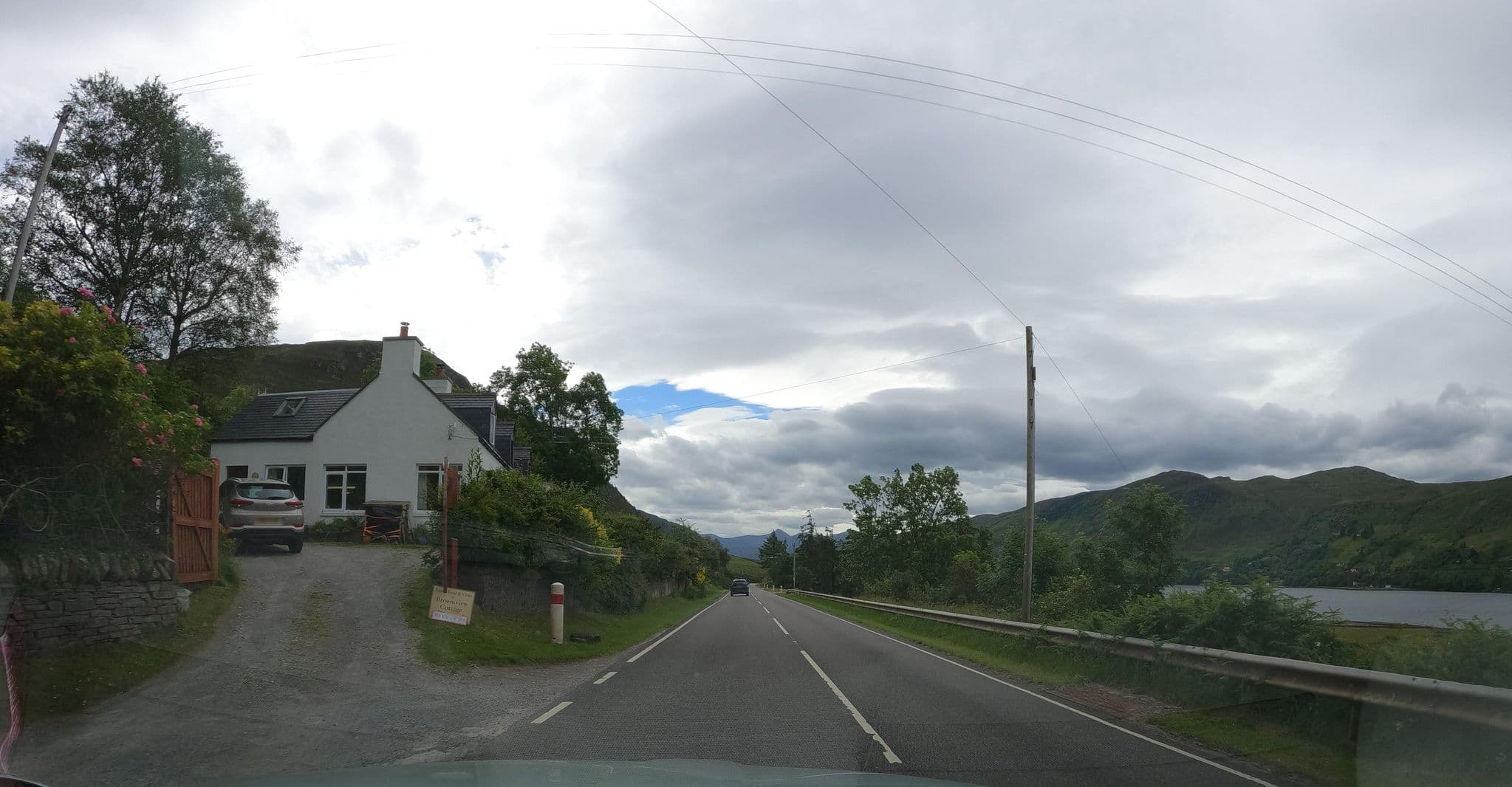 Street view near Broomview Cottage B&B, Ullapool — © hobgoblin (CC BY-SA · Mapillary)