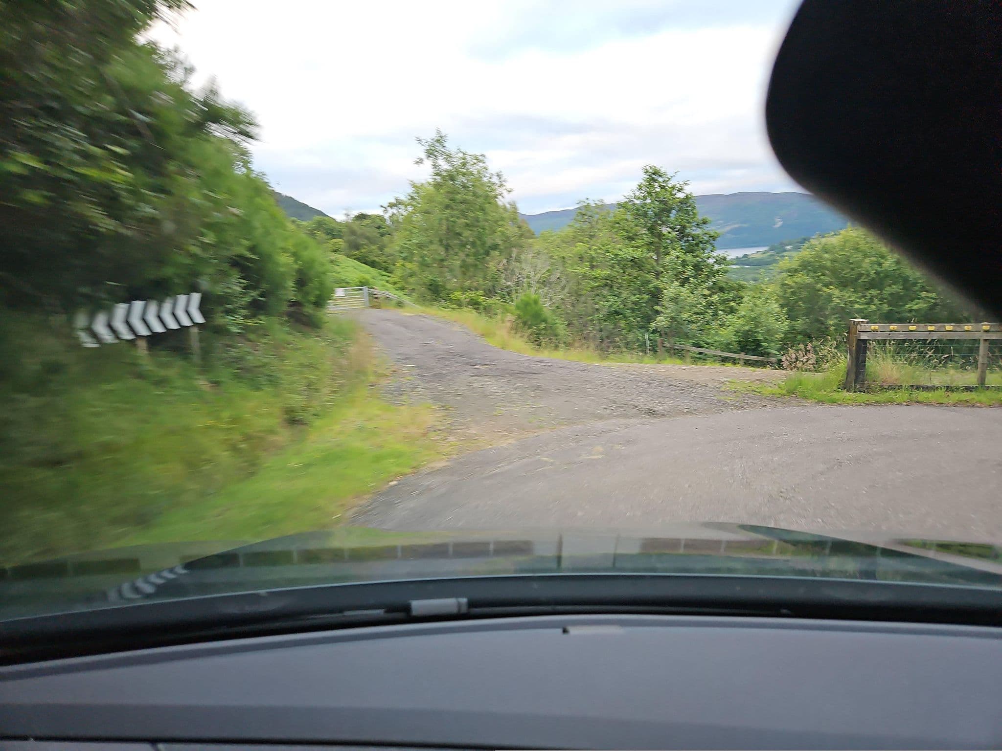 Street view near Achmony Chalets, Drumnadrochit — © toho (CC BY-SA · Mapillary)