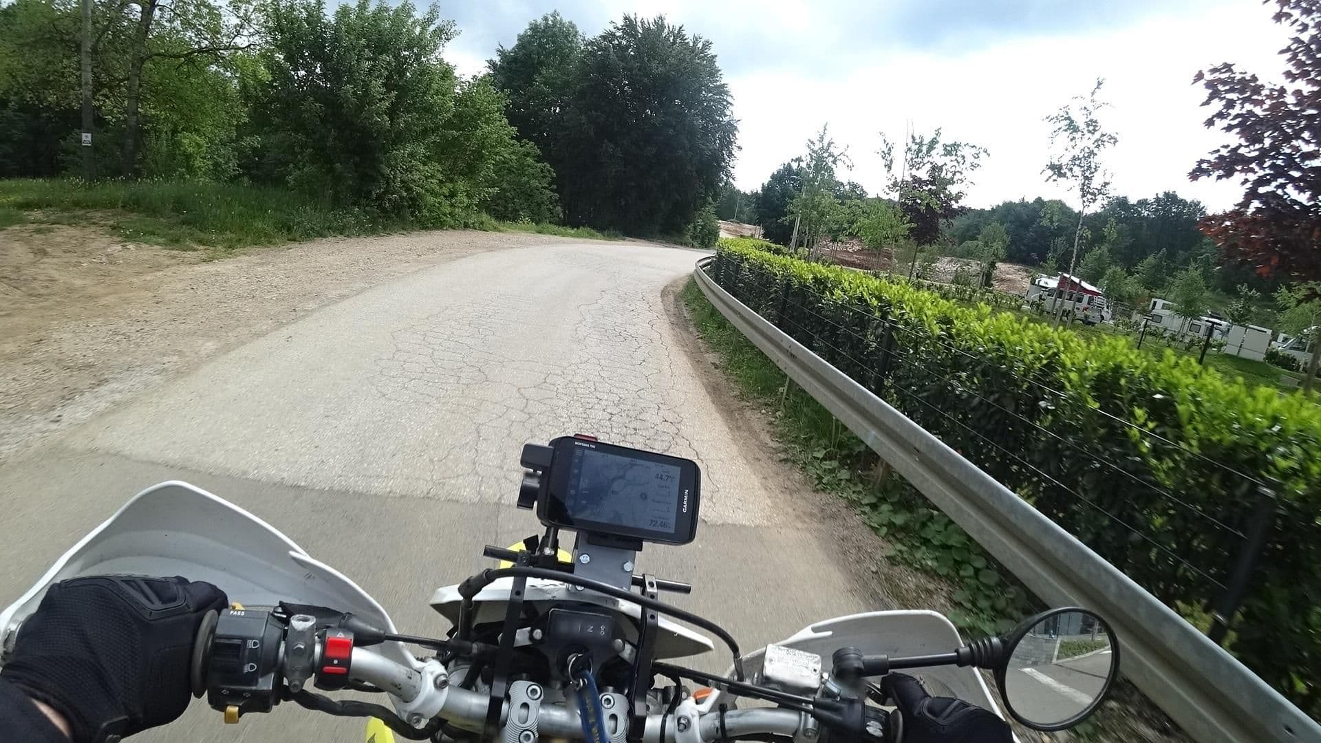 Street view near Camping Plitvice, Slunj — © isvedic (CC BY-SA · Mapillary)