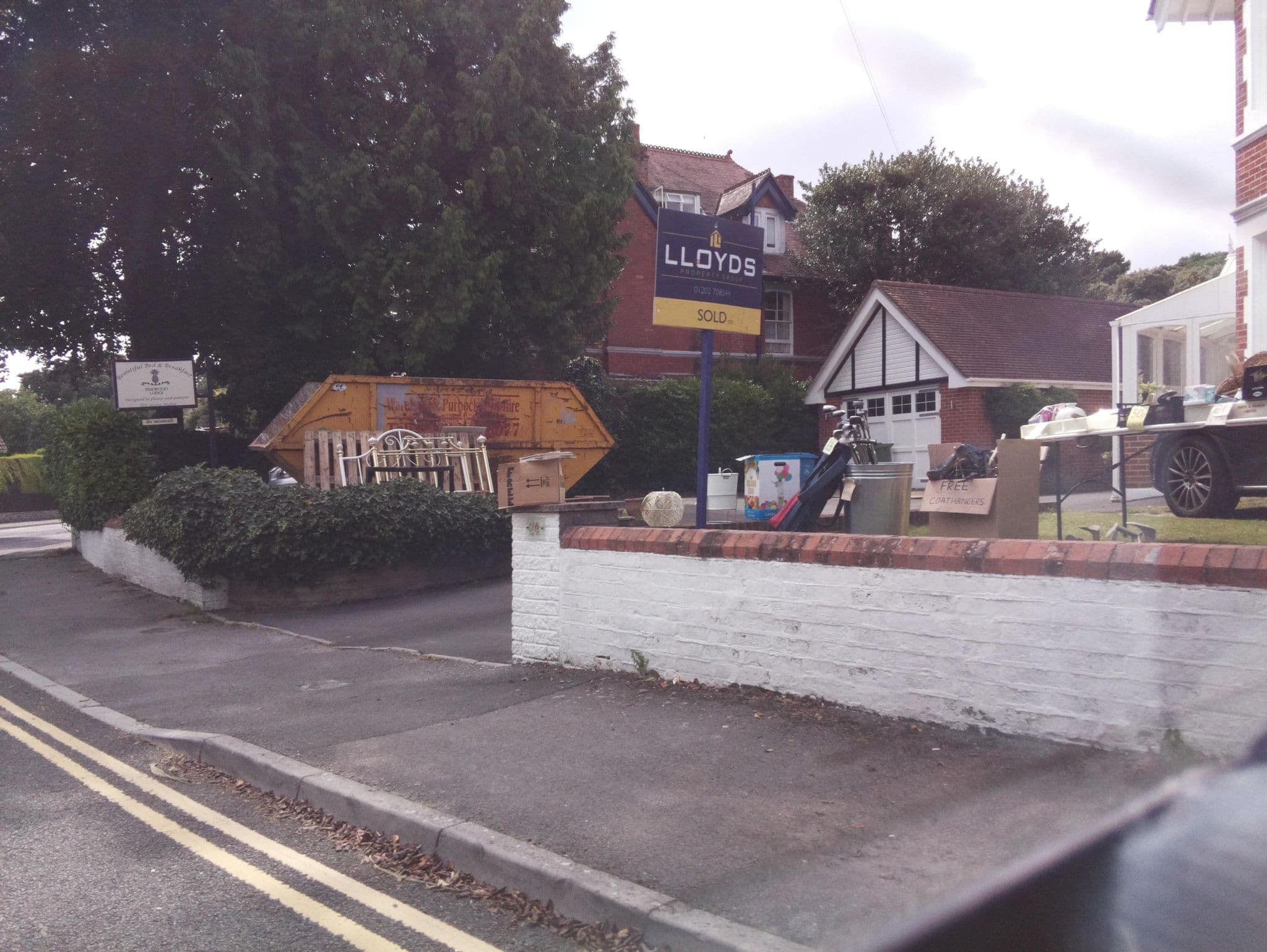 Street view near Pinewood Lodge, Bournemouth — © southglos (CC BY-SA · Mapillary)