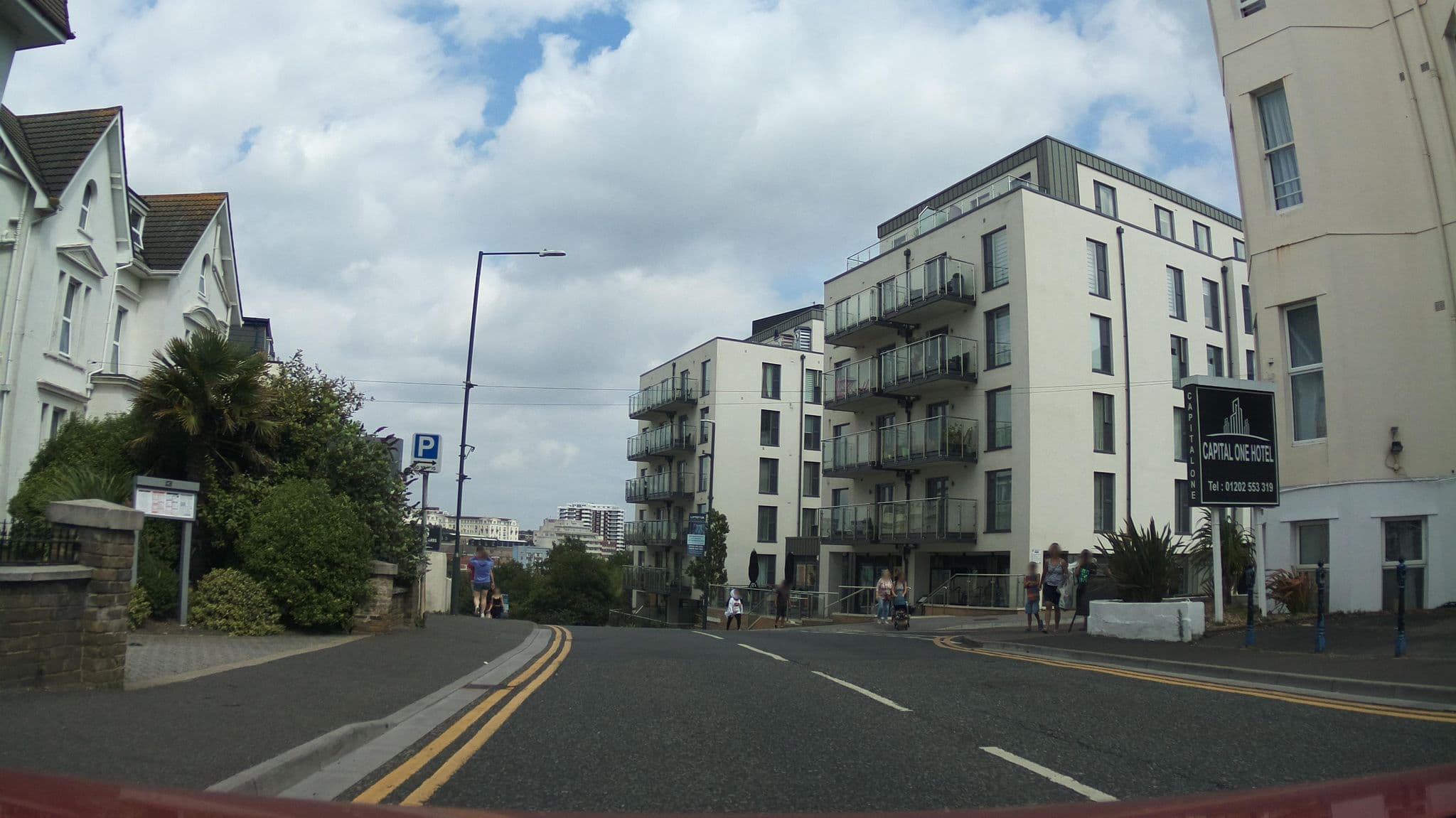 Street view near Inver House Hotel, Bournemouth — © southglos (CC BY-SA · Mapillary)